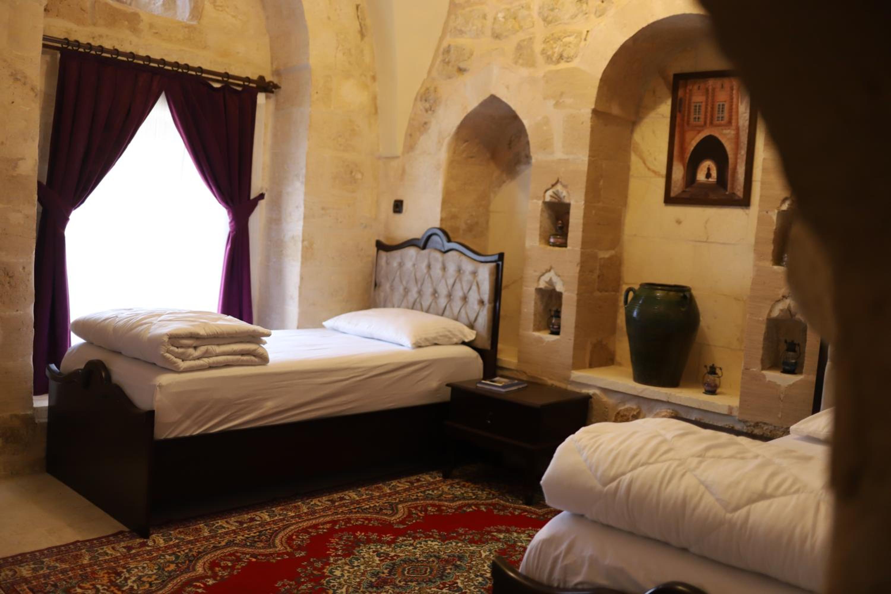 Superior Twin Room with City View - Photo 5