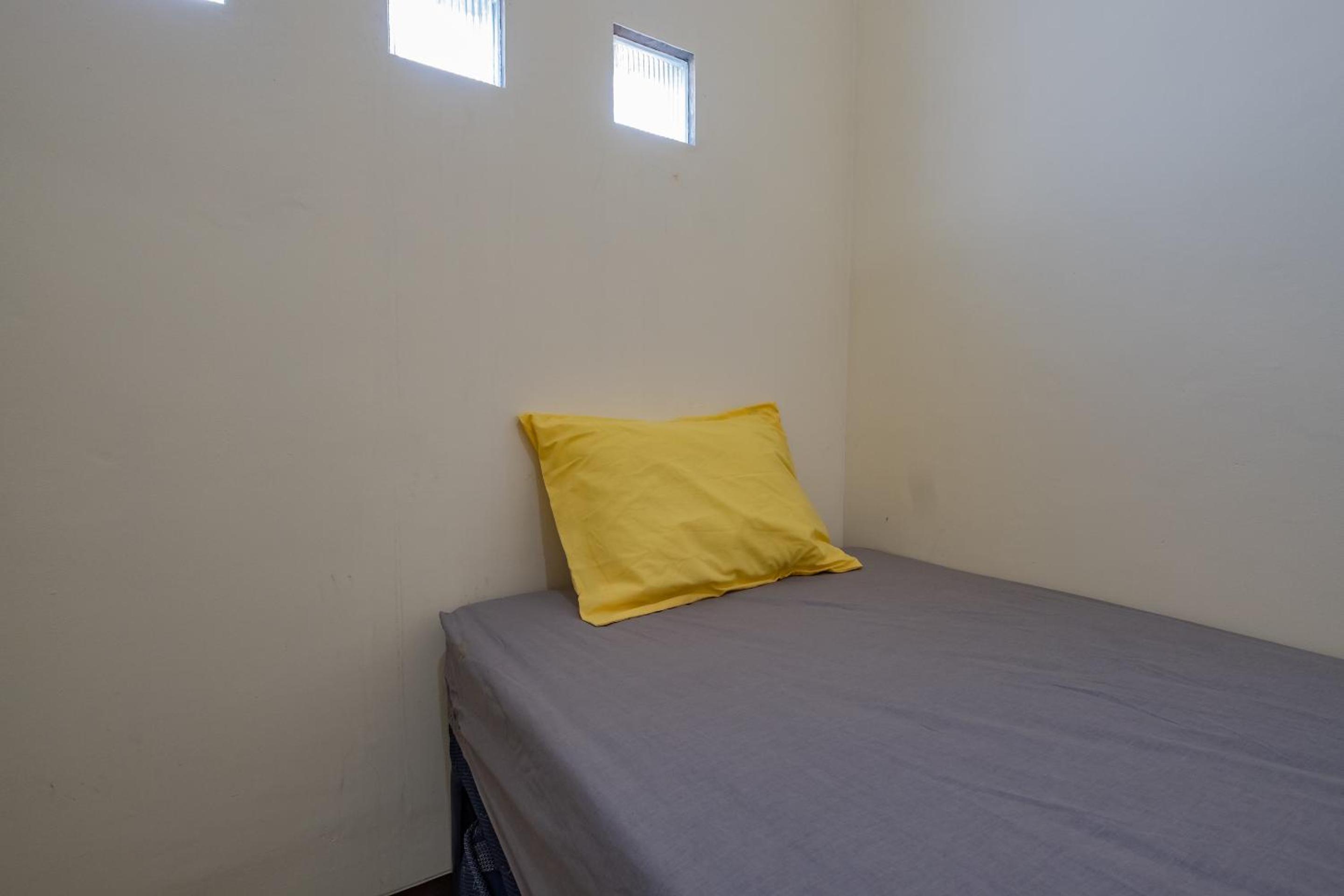 Budget Single Room