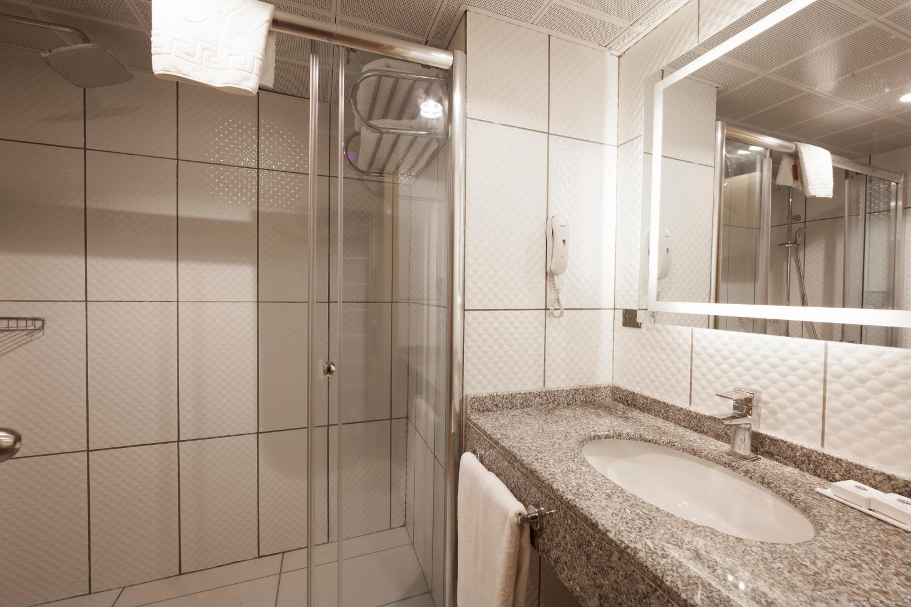 Suite with Balcony photo 2