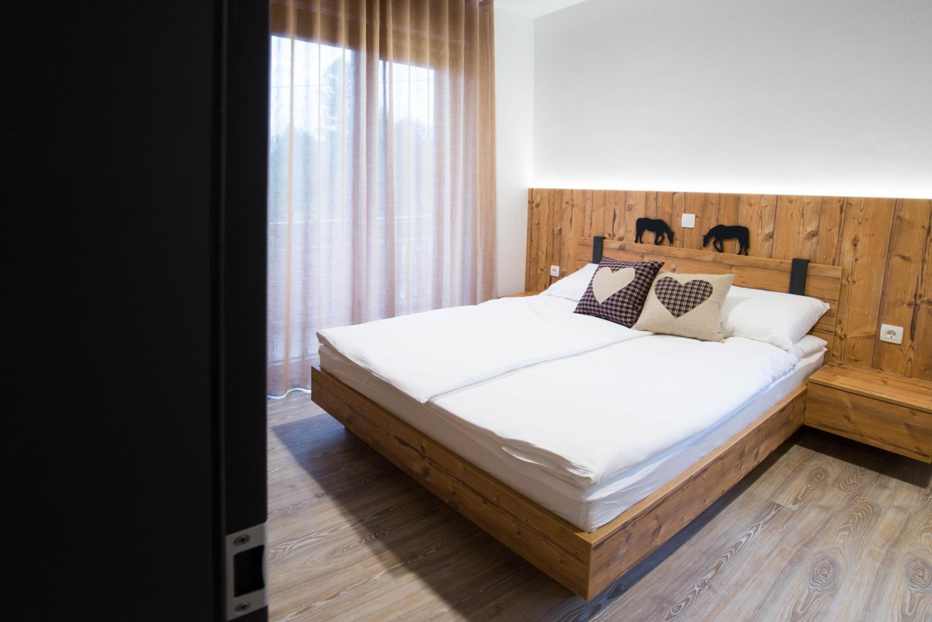 Deluxe Double or Twin Room with Balcony photo 2