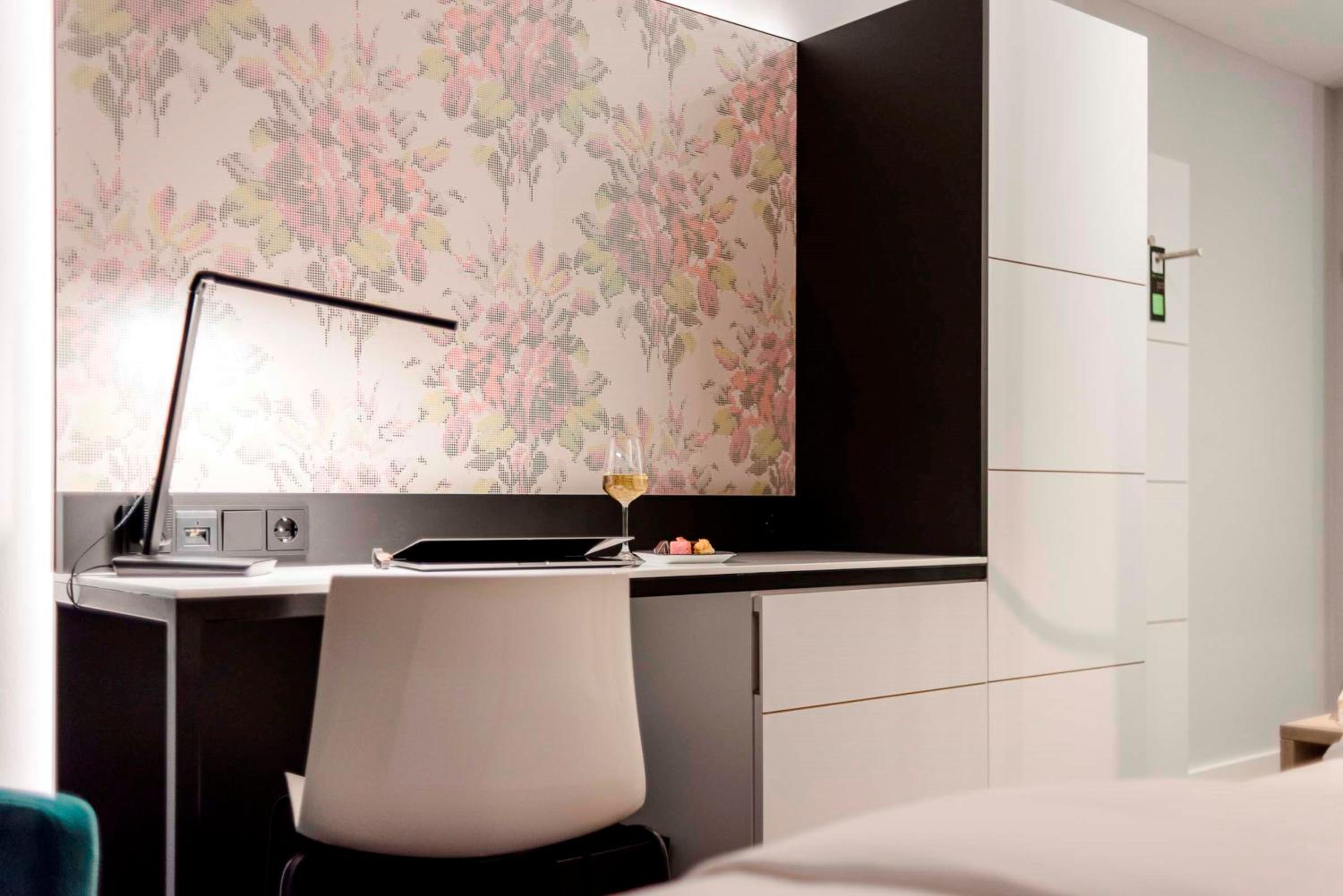 Business Single Room