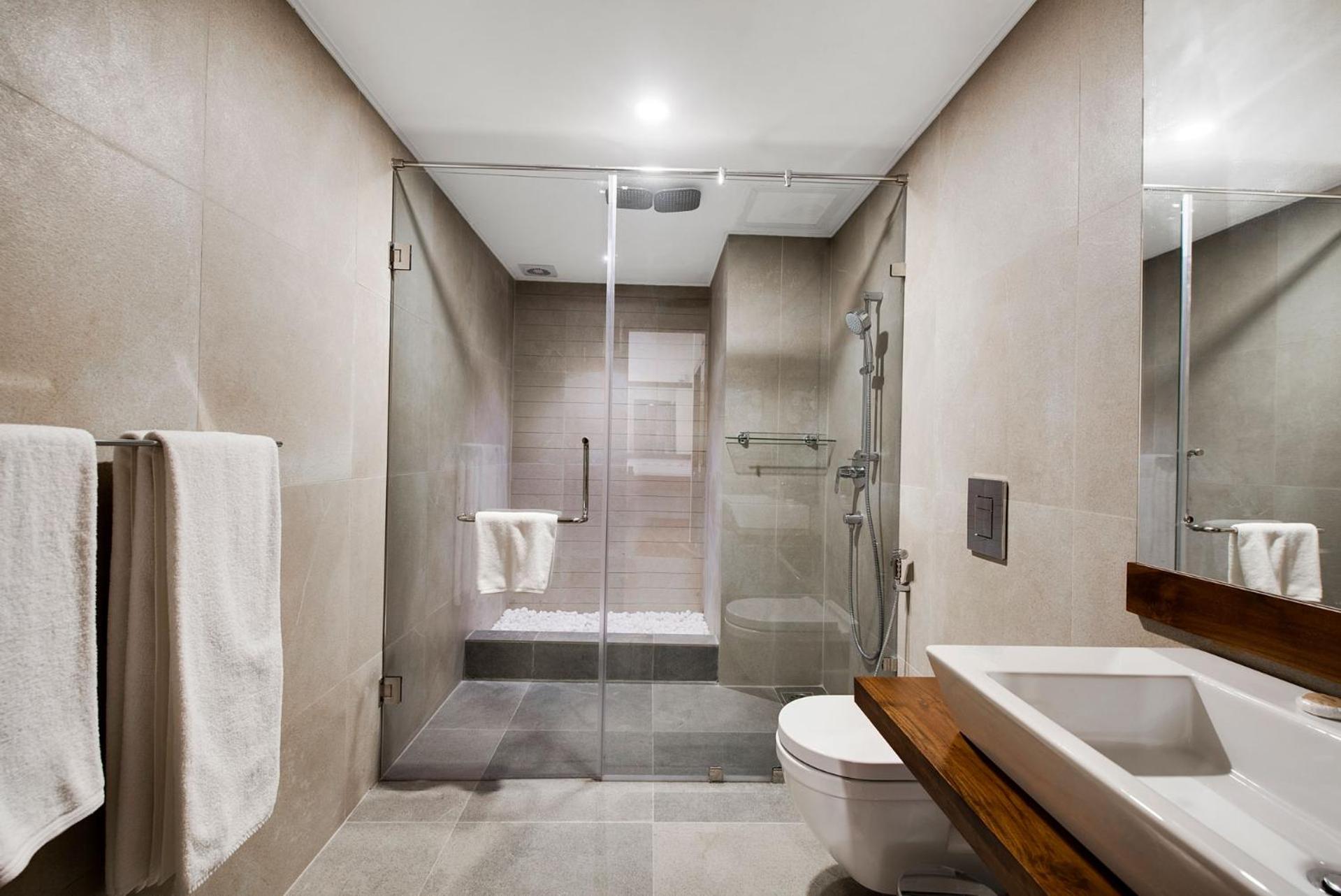 Negombo City suite with Airport pickup photo 3