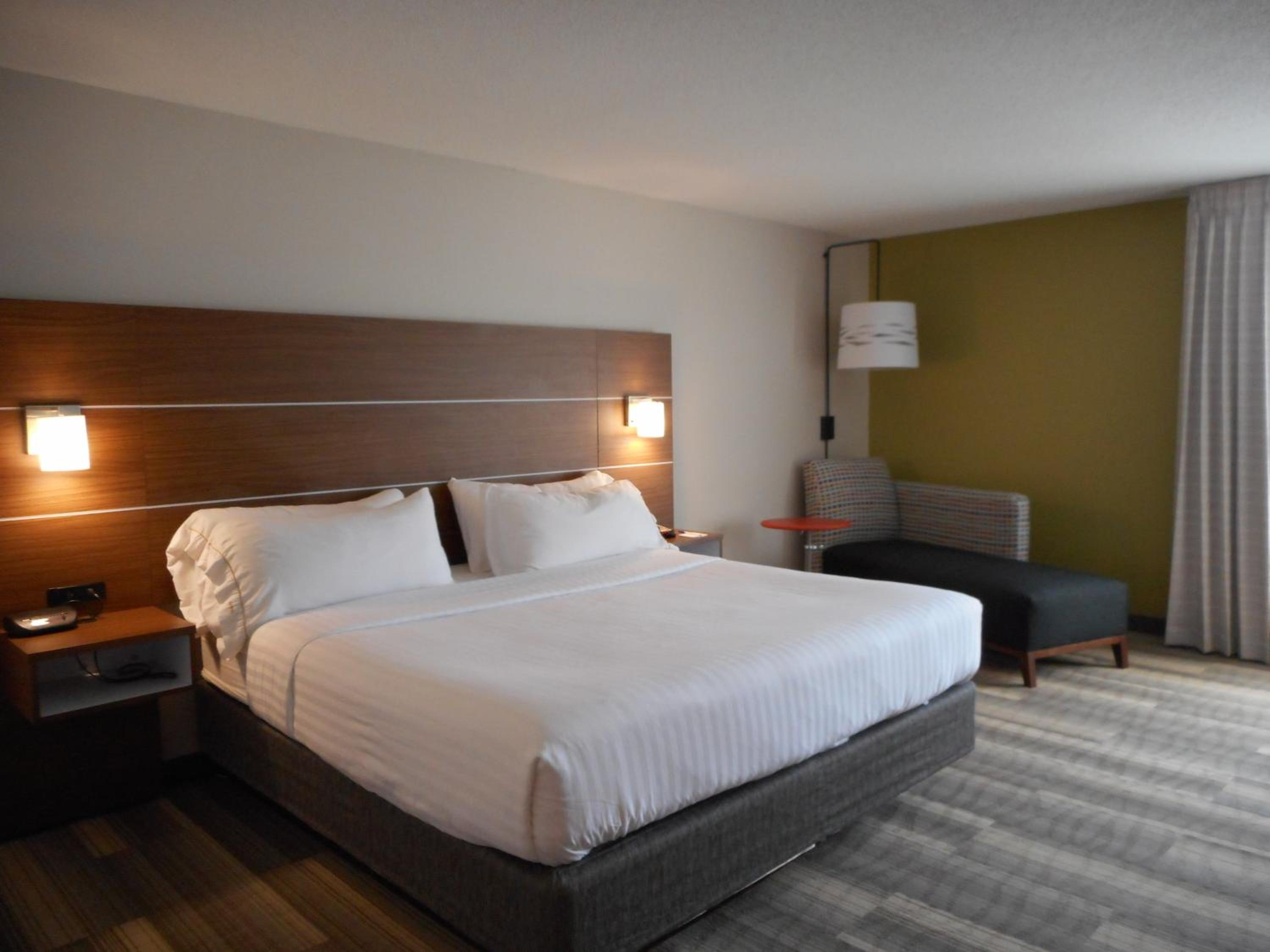 Standard King Room - Photo 2