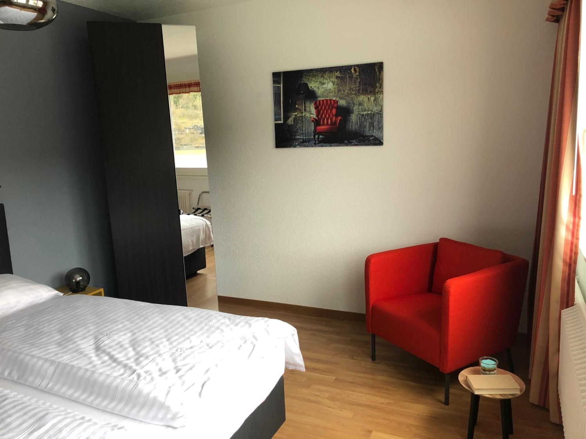 Deluxe Double Room - Photo 10