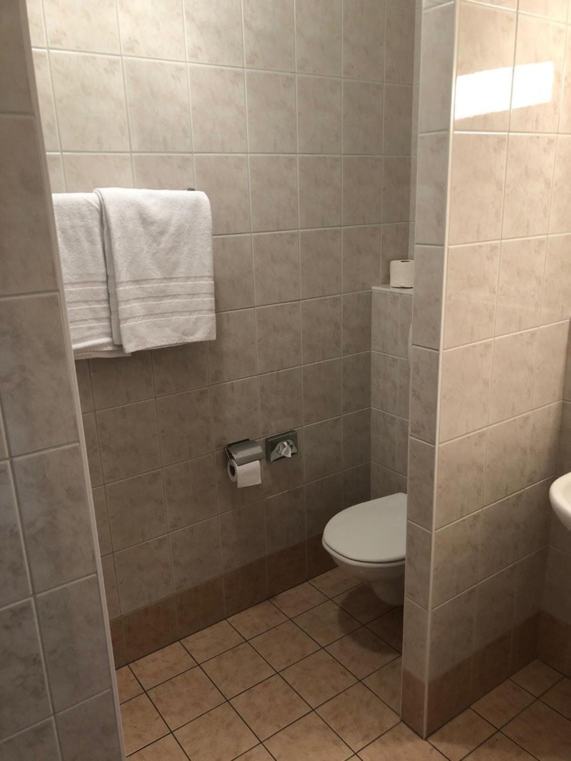 Deluxe Double Room - Photo 12