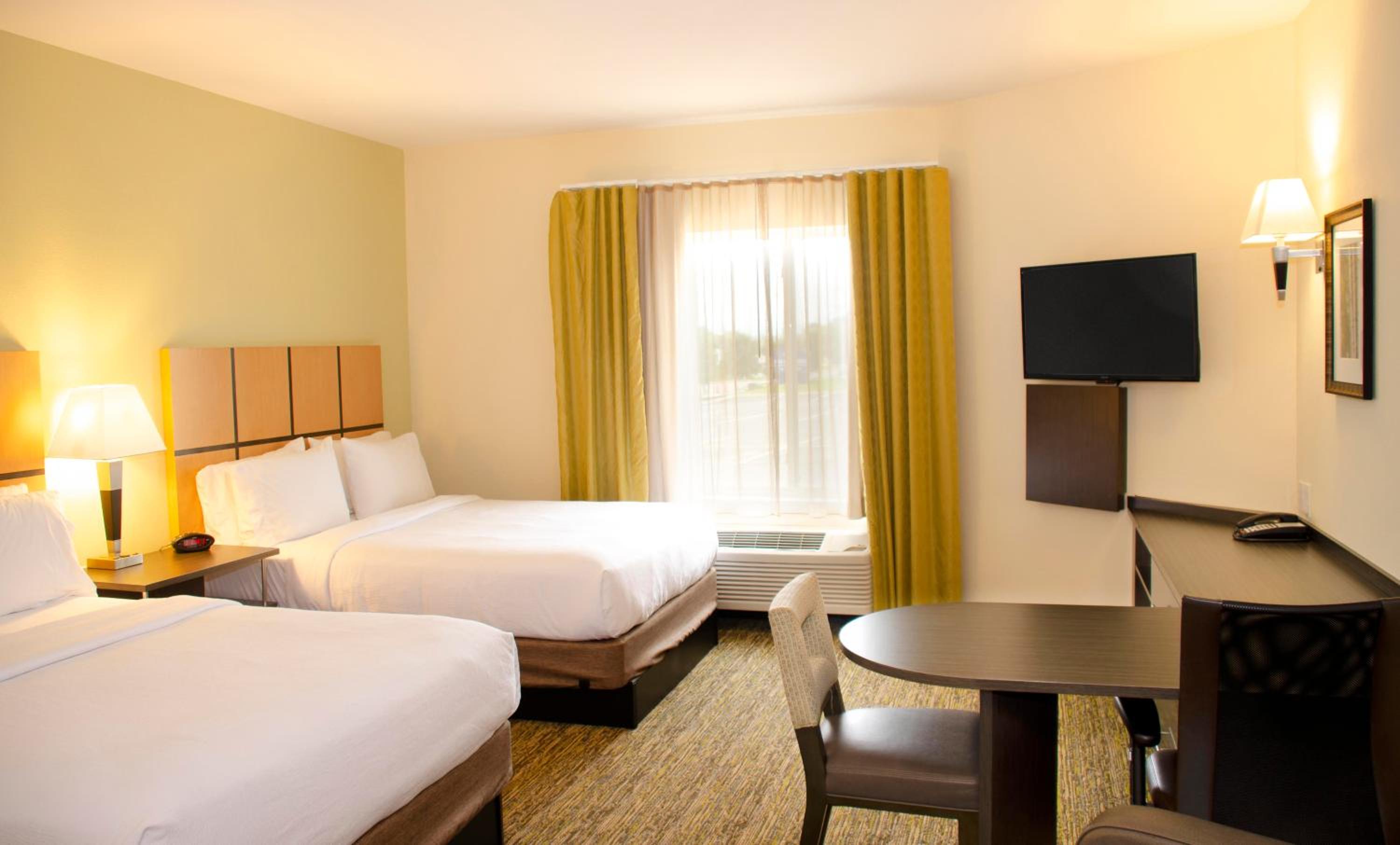 Queen Studio Suite with Two Queen Beds - Hearing Accessible/Disability Access photo 3