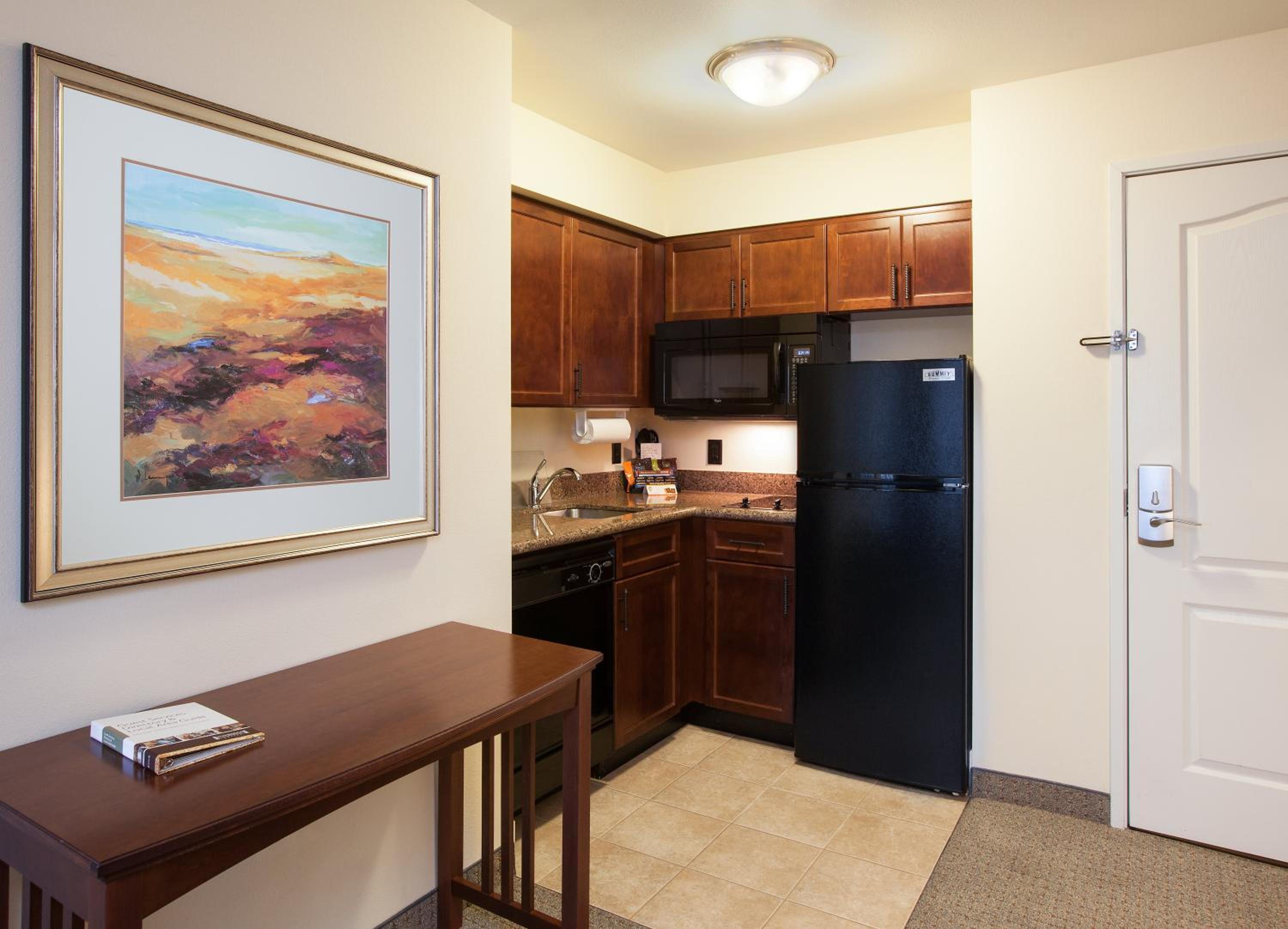 King Studio Suite - Photo 7