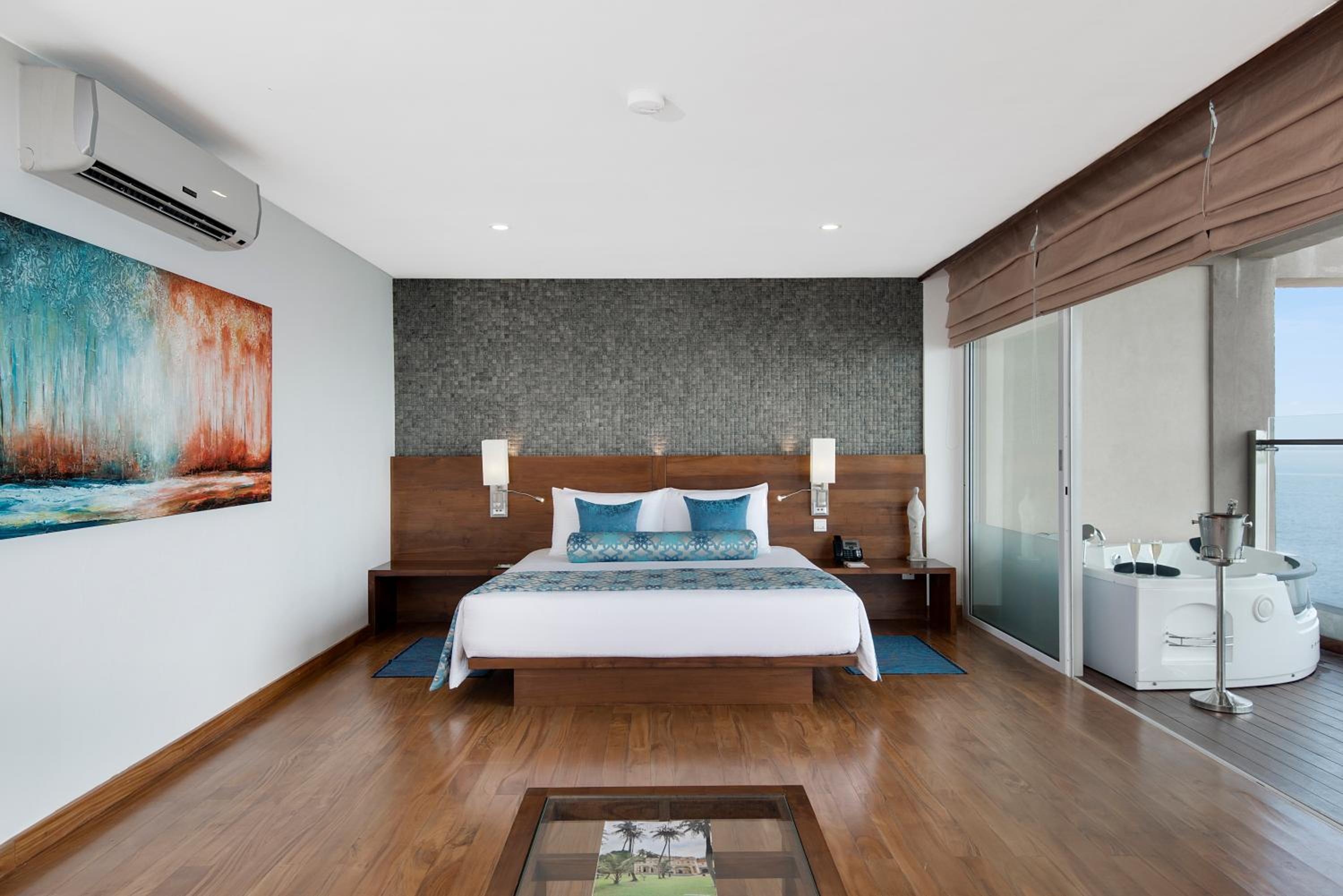 Negombo City suite with Airport pickup