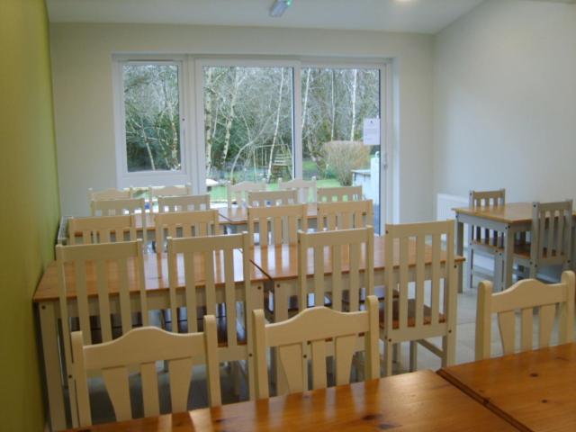 Twin Room with Private Bathroom - Photo 5