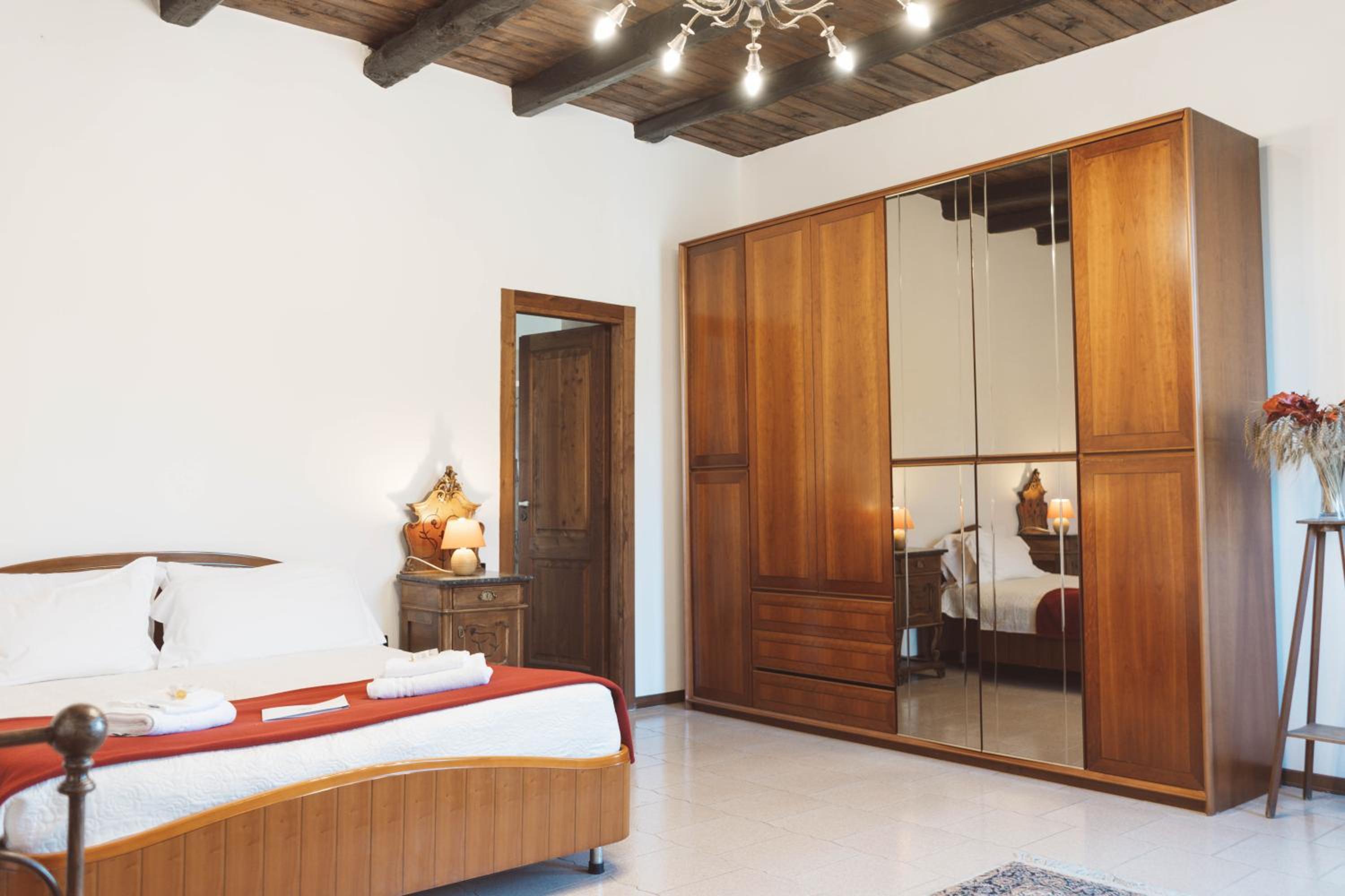 Quadruple Room - Photo 7