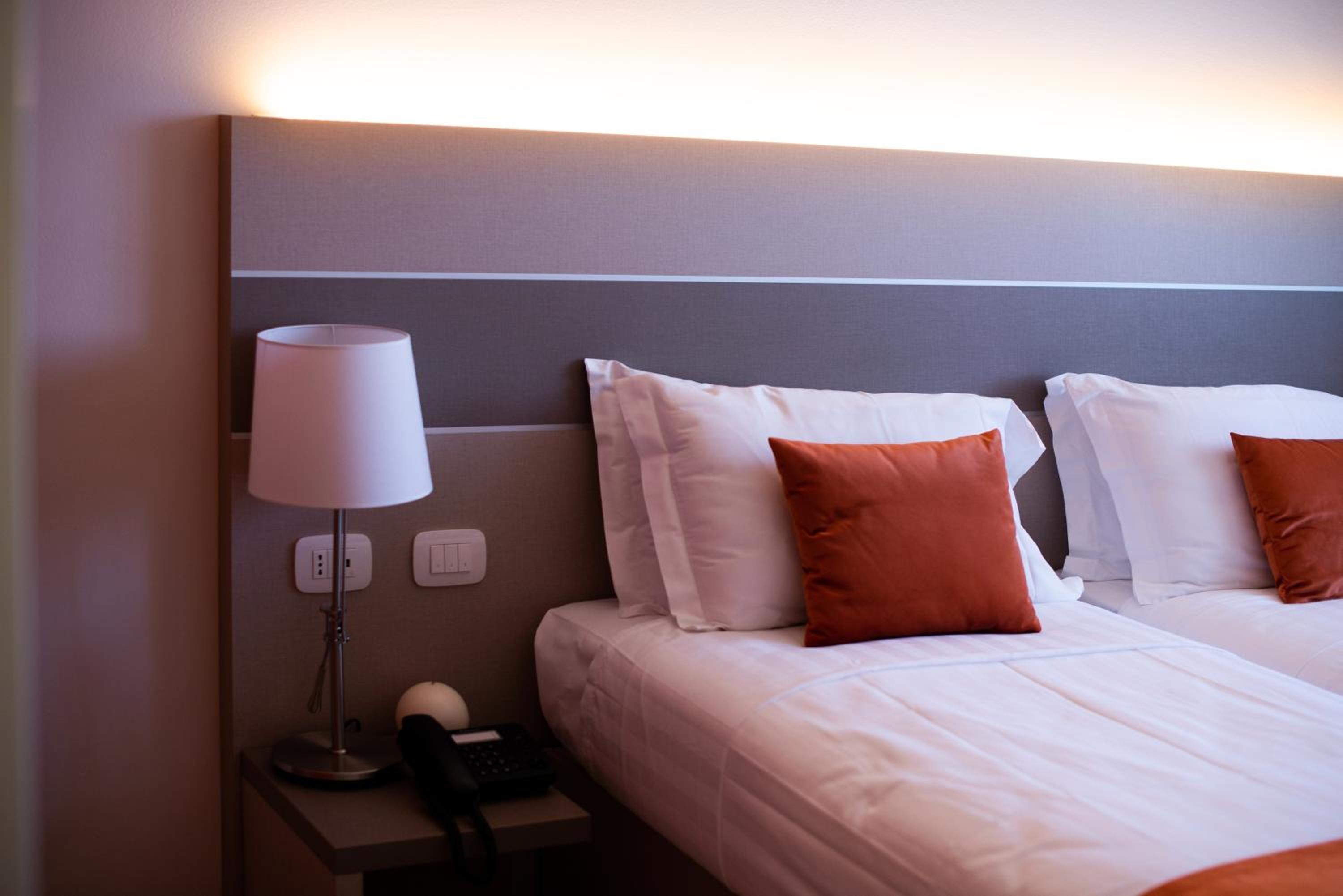 Superior Twin Room - Photo 2