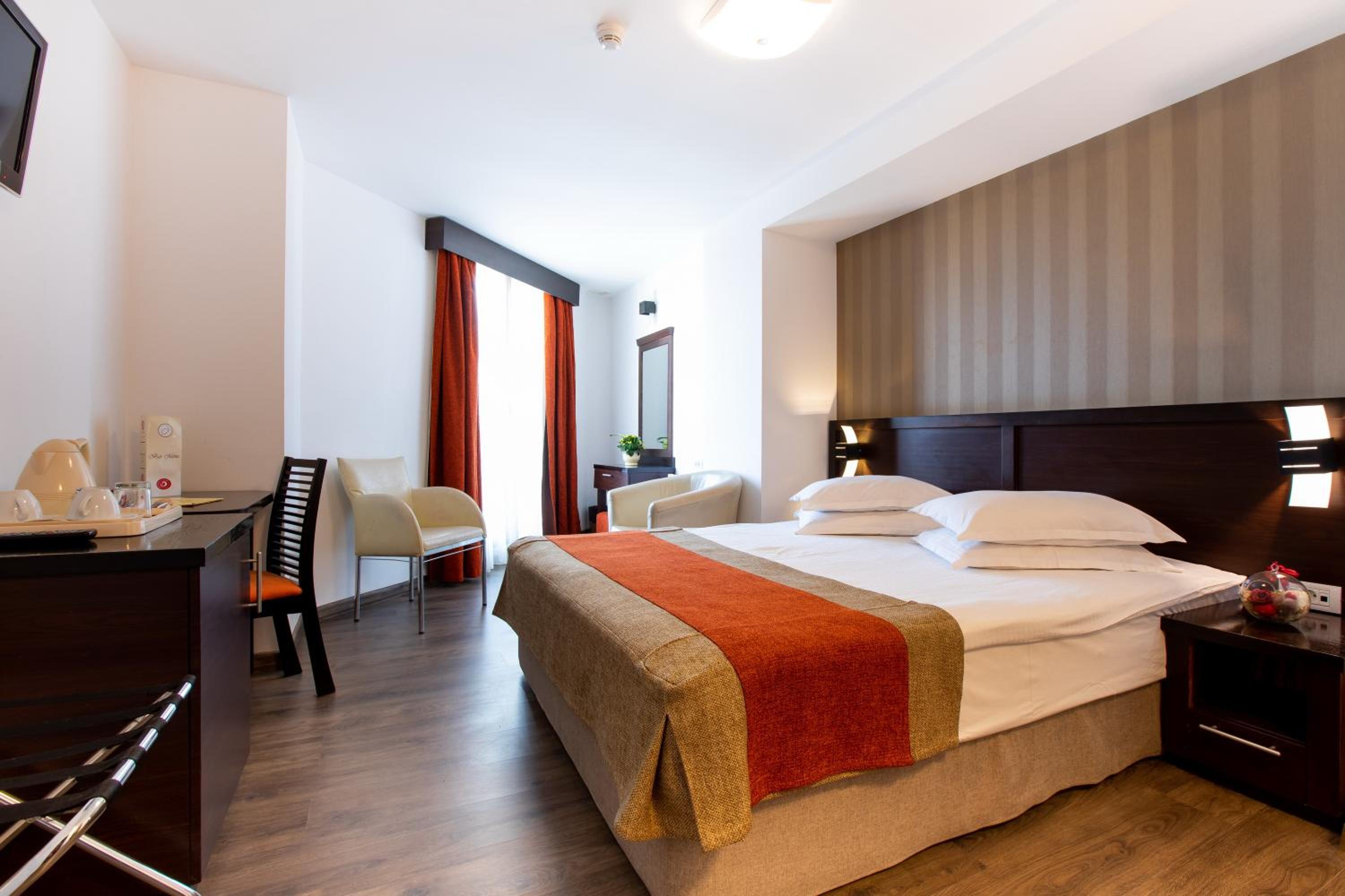 Superior Double Room with Balcony photo 1