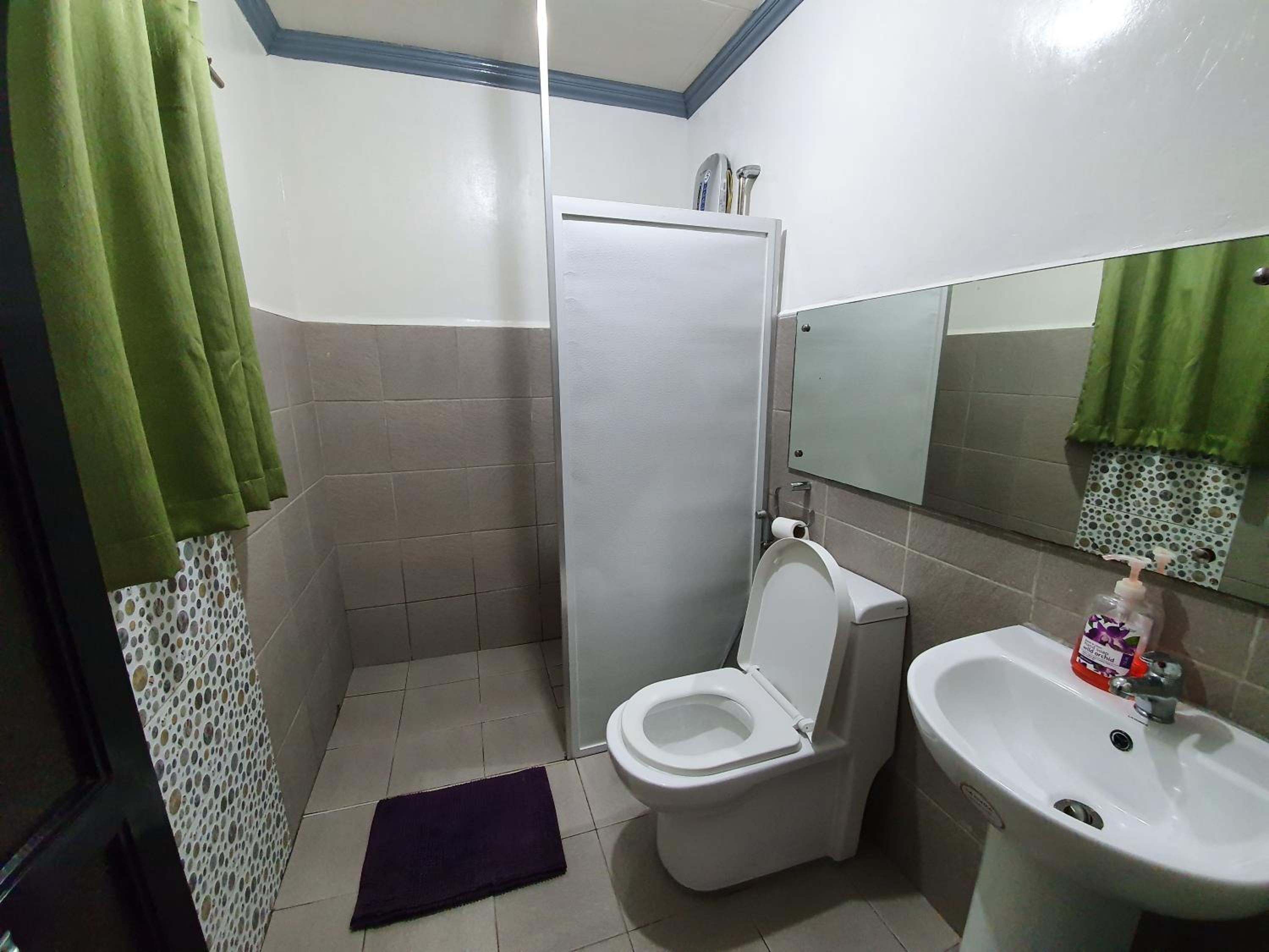 Double Room with Private Bathroom - Photo 6