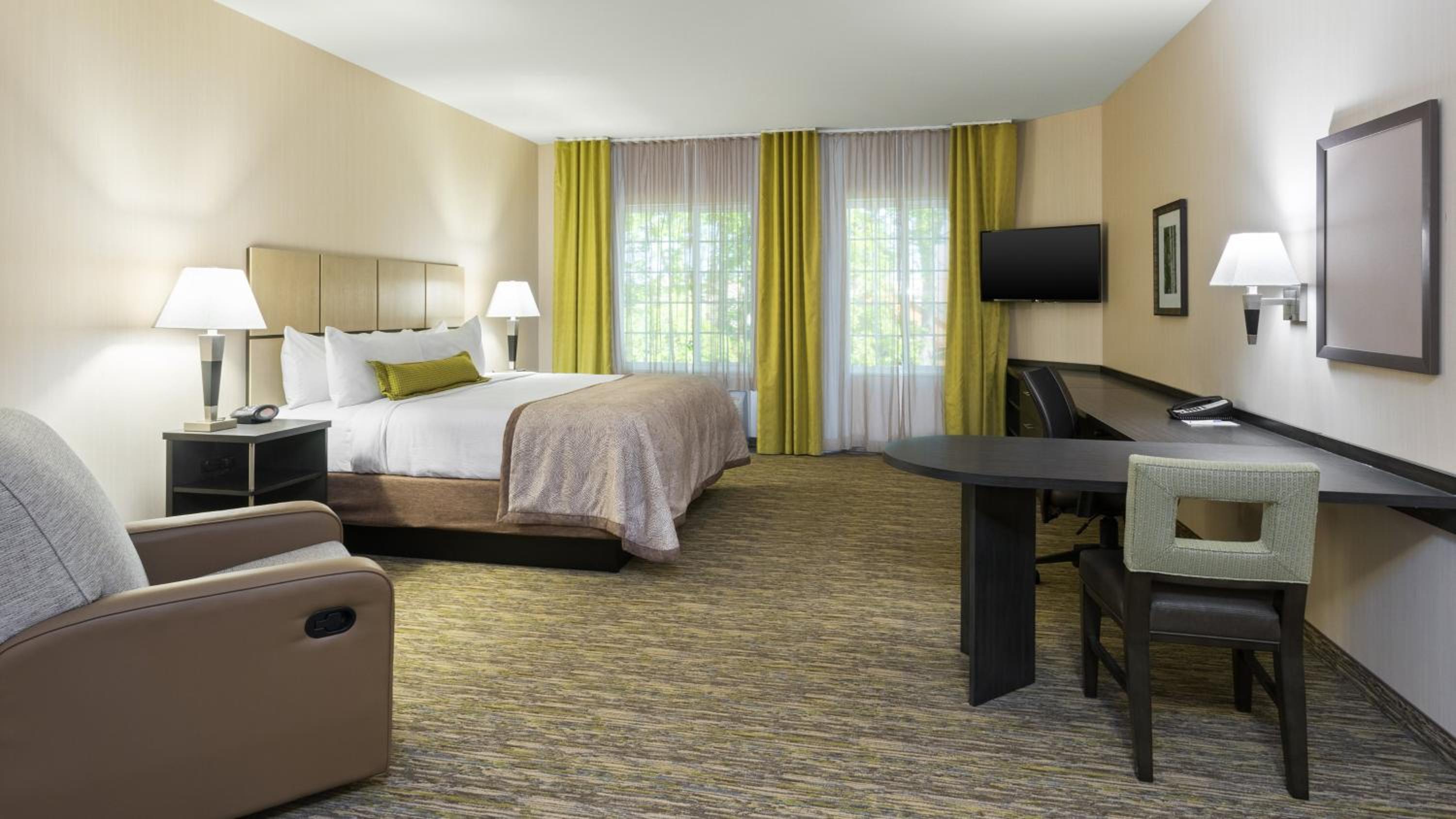 King Studio Suite