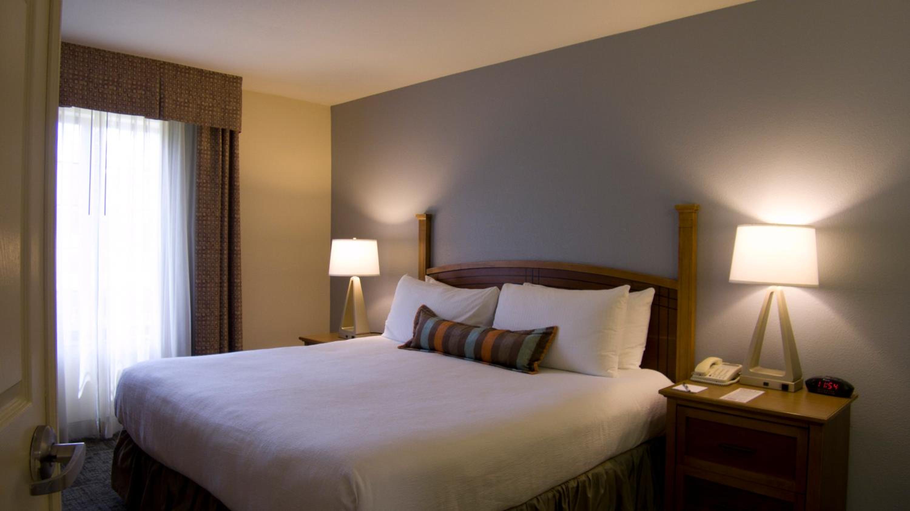 Two-Bedroom Suite with One King Bed and One Queen Bed - Photo 3