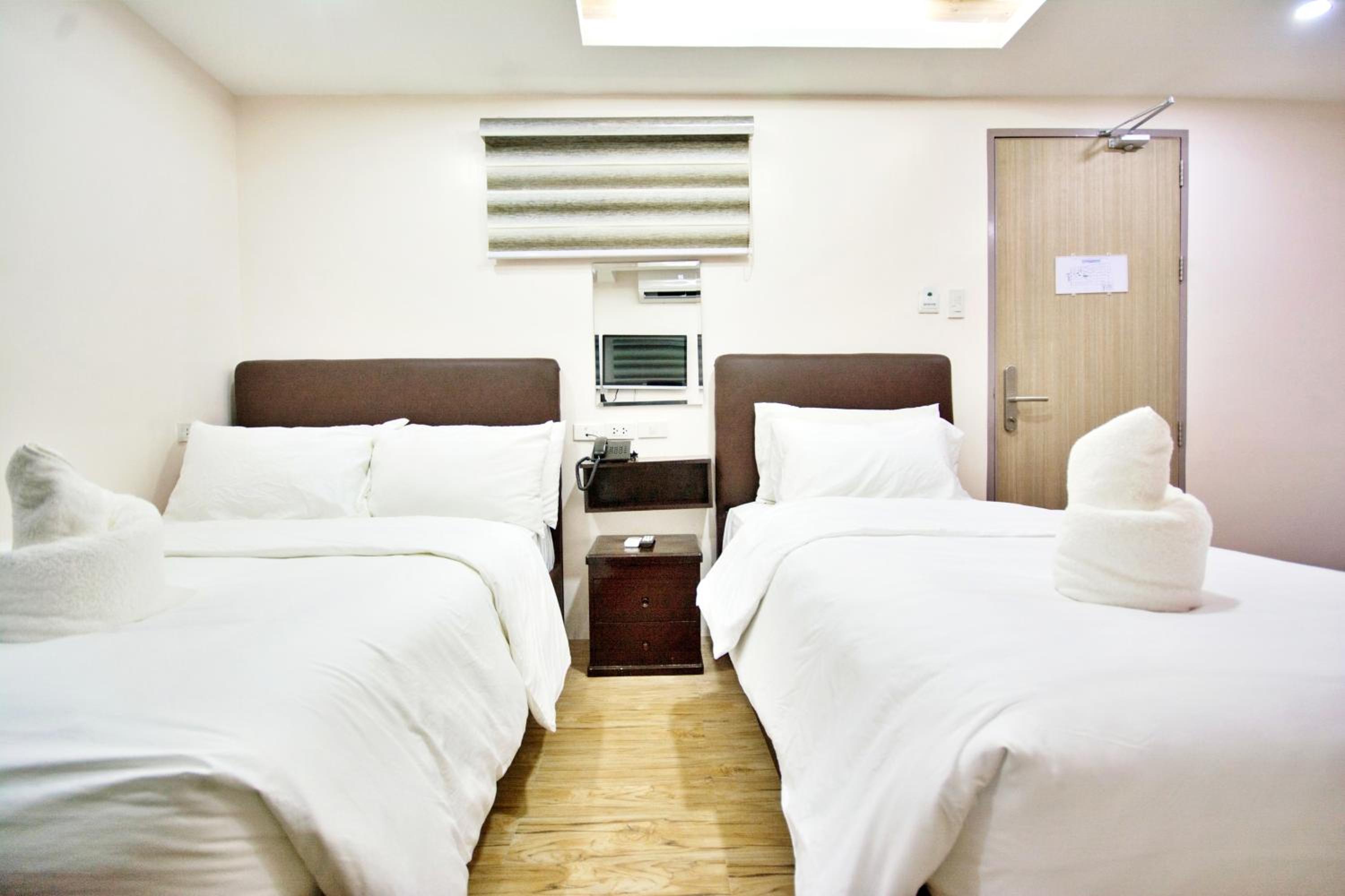 Deluxe Family Room