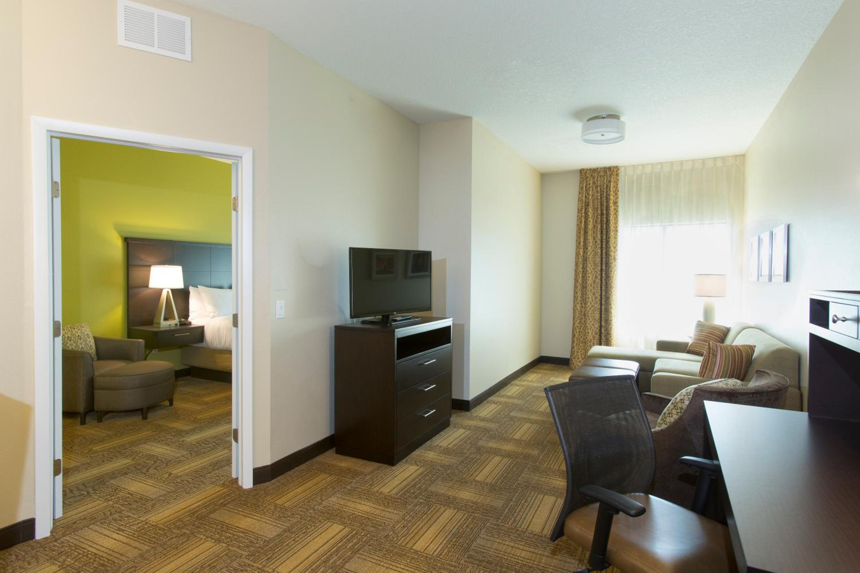 One-Bedroom King Suite