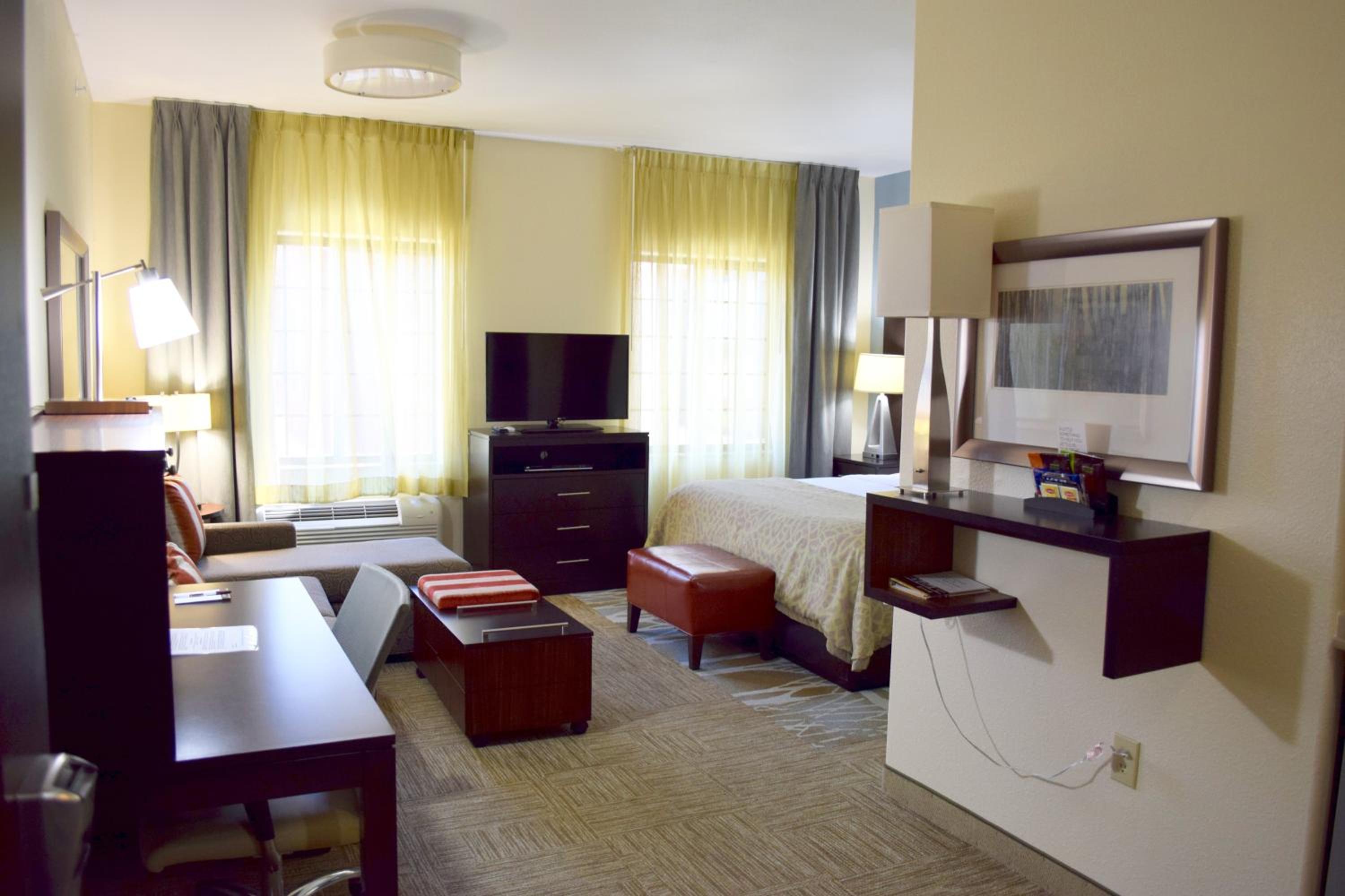 Studio Suite - Photo 8
