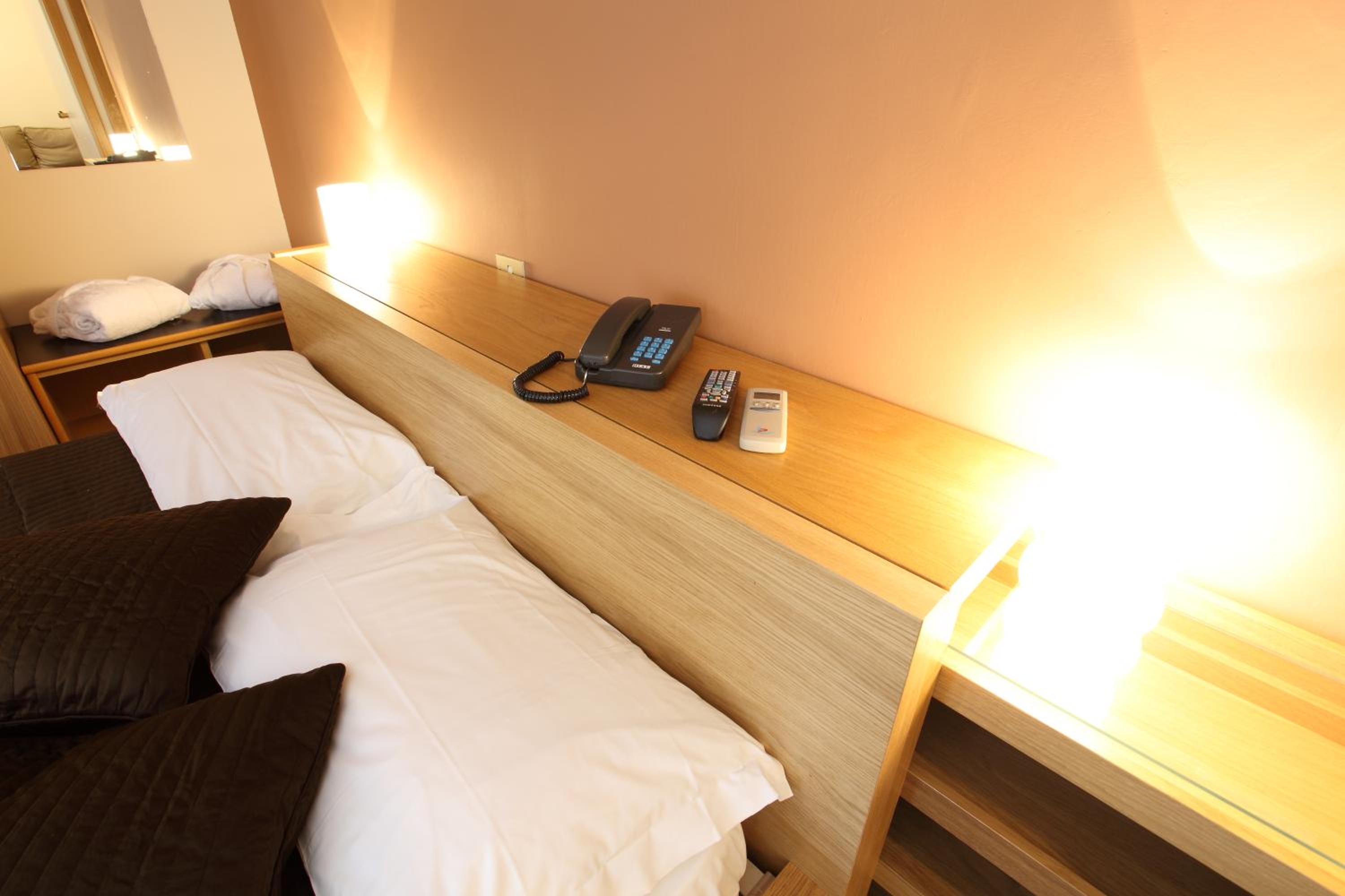 Double or Twin Room - Photo 2