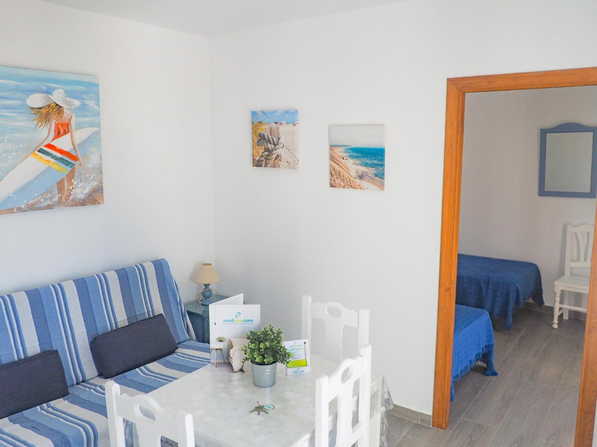 Apartamento de una habitación con balcón y vista al mar