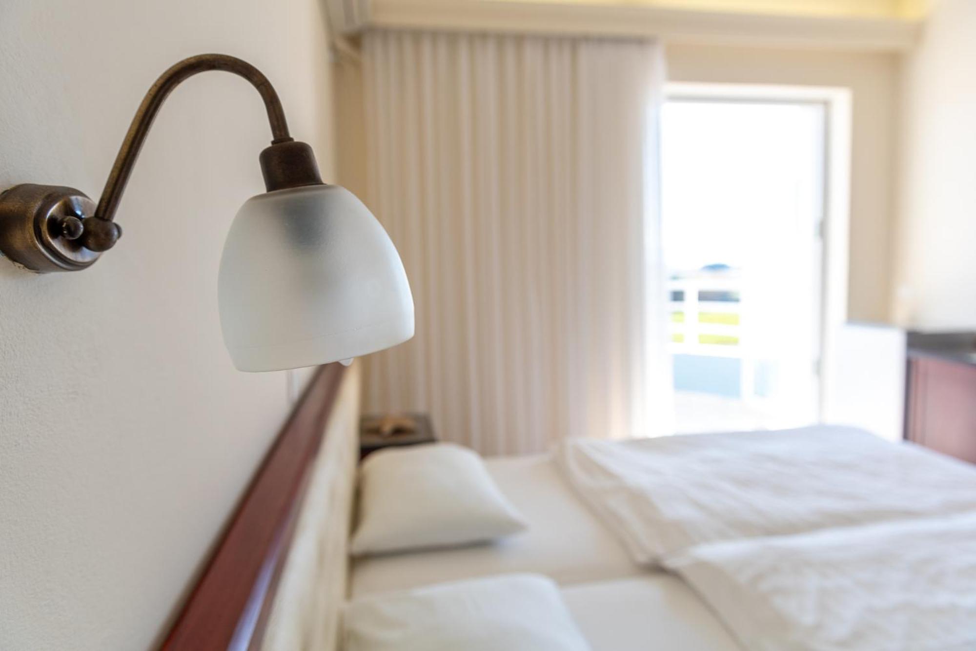 Double Room - Photo 2