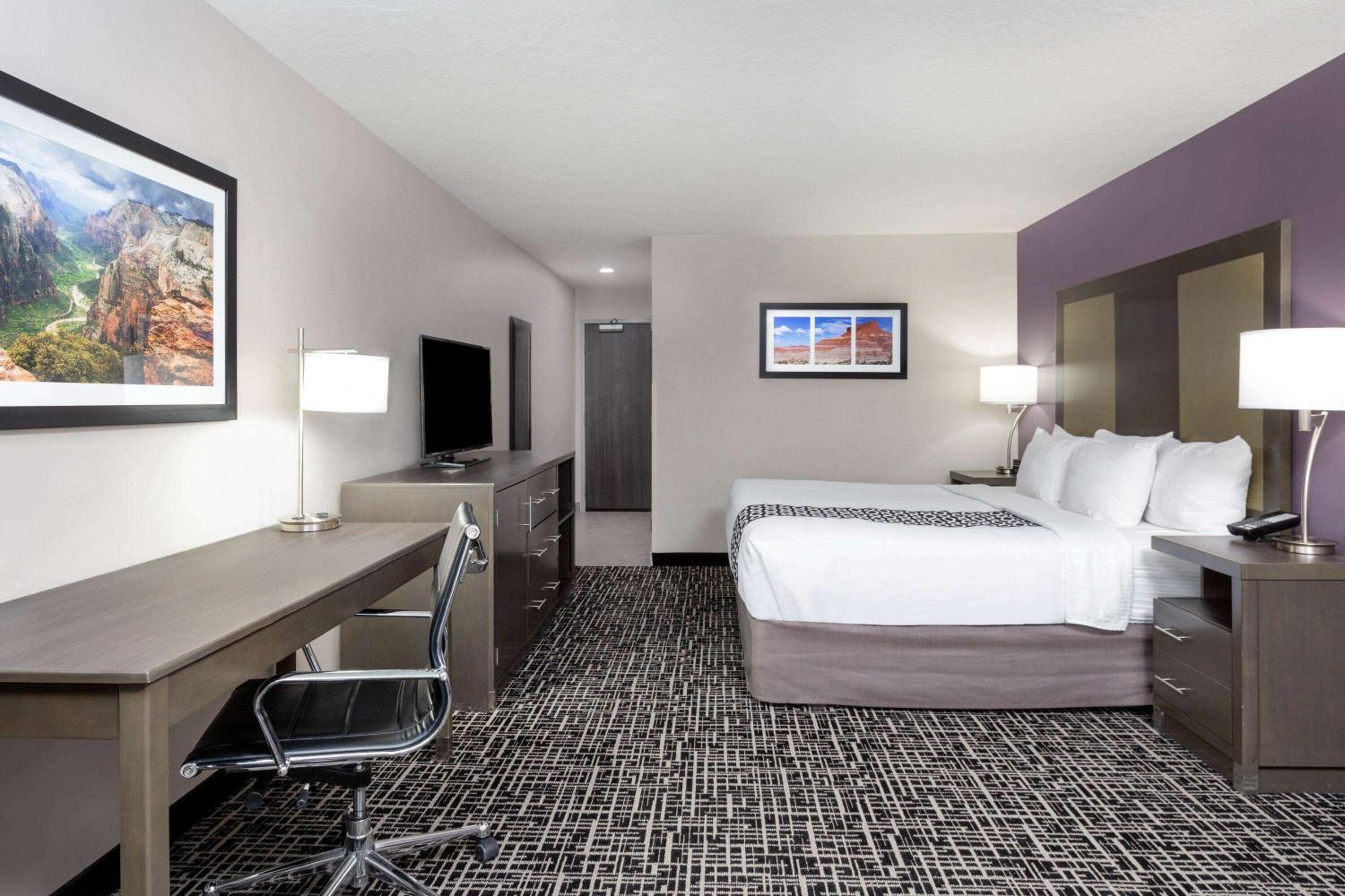 Executive King Room - Non-Smoking