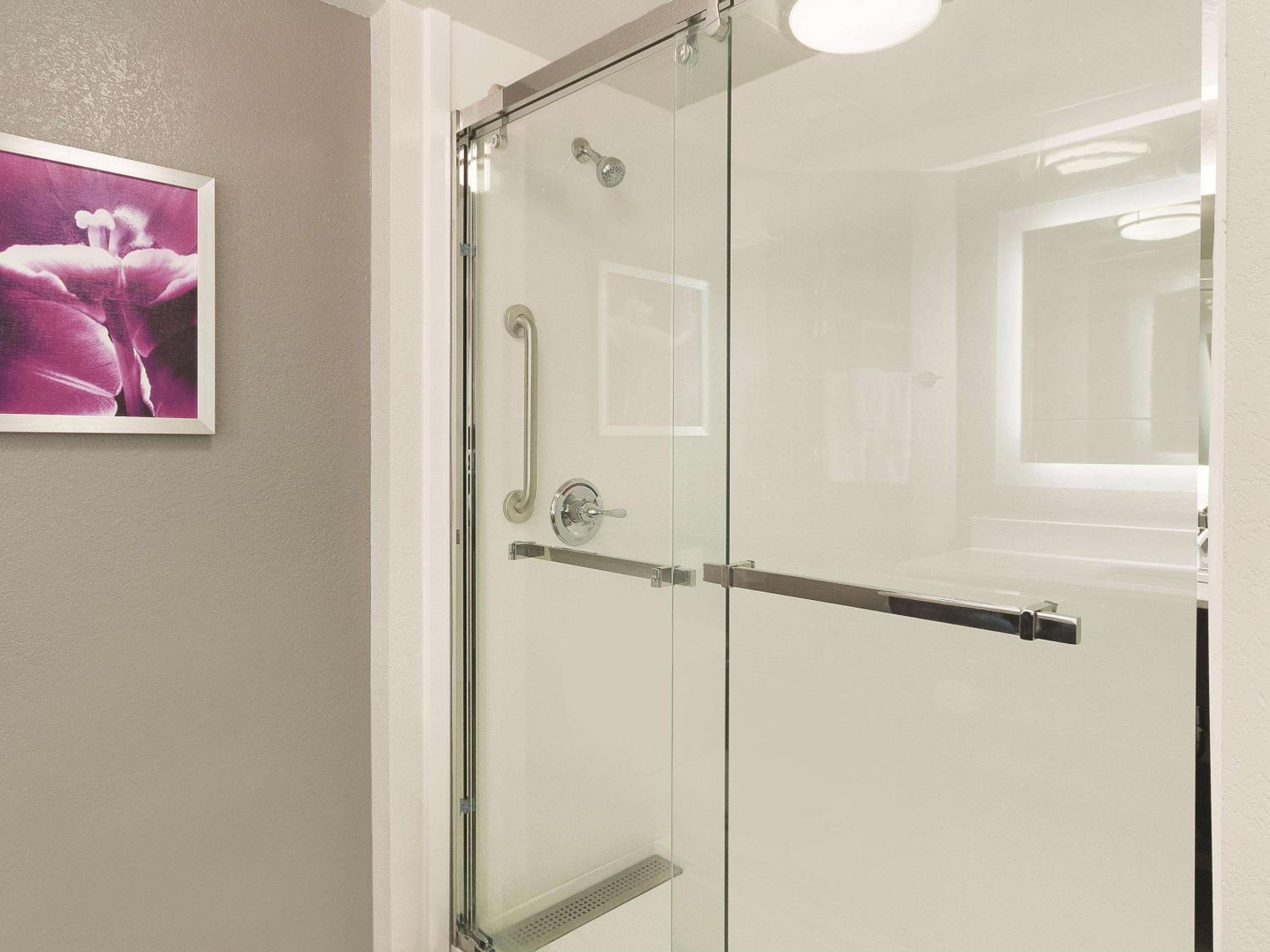 Deluxe King Room - Photo 5