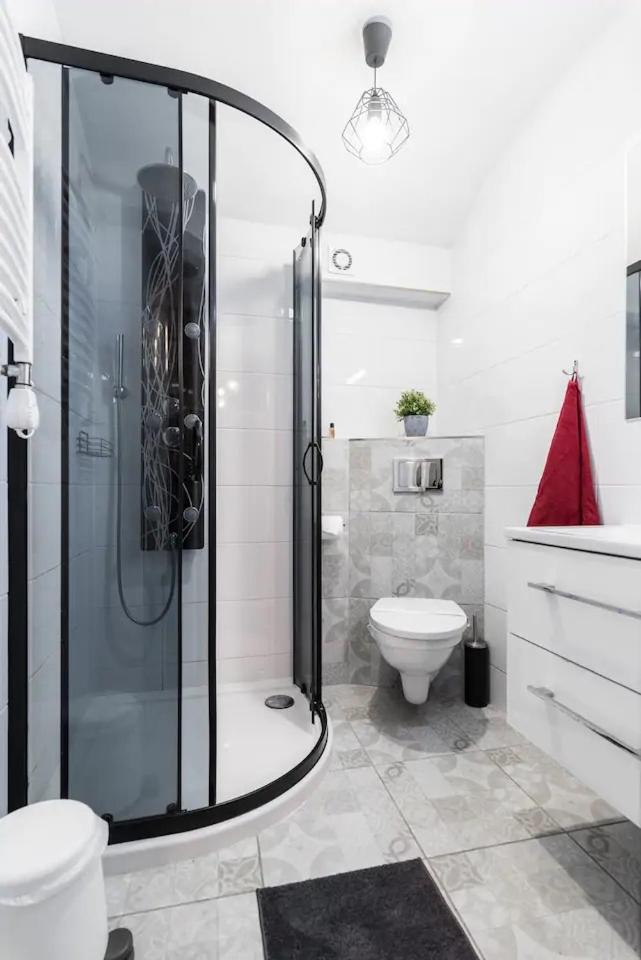 Deluxe Suite with Spa Bath - Photo 4