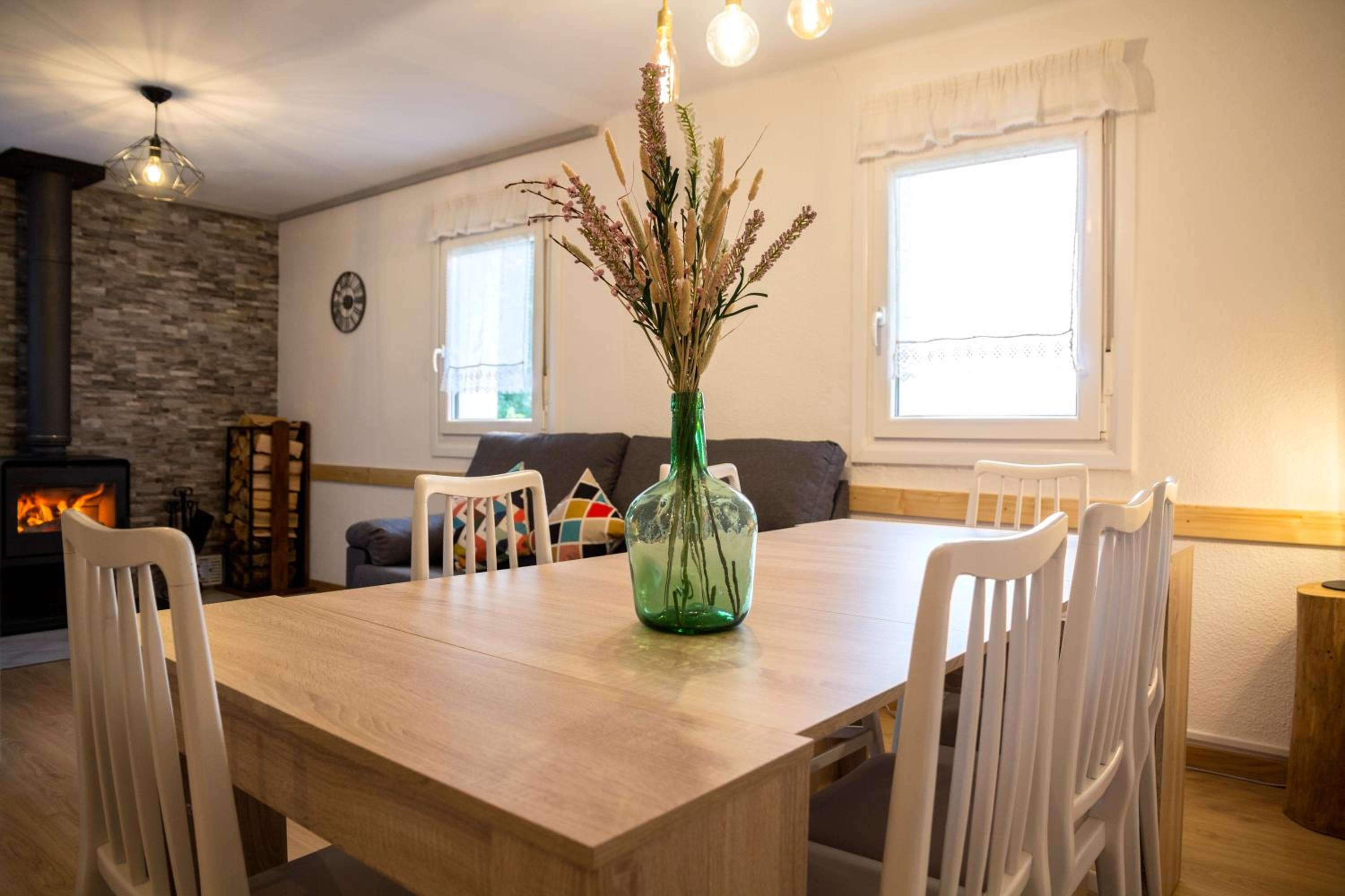 Four-Bedroom House photo 2