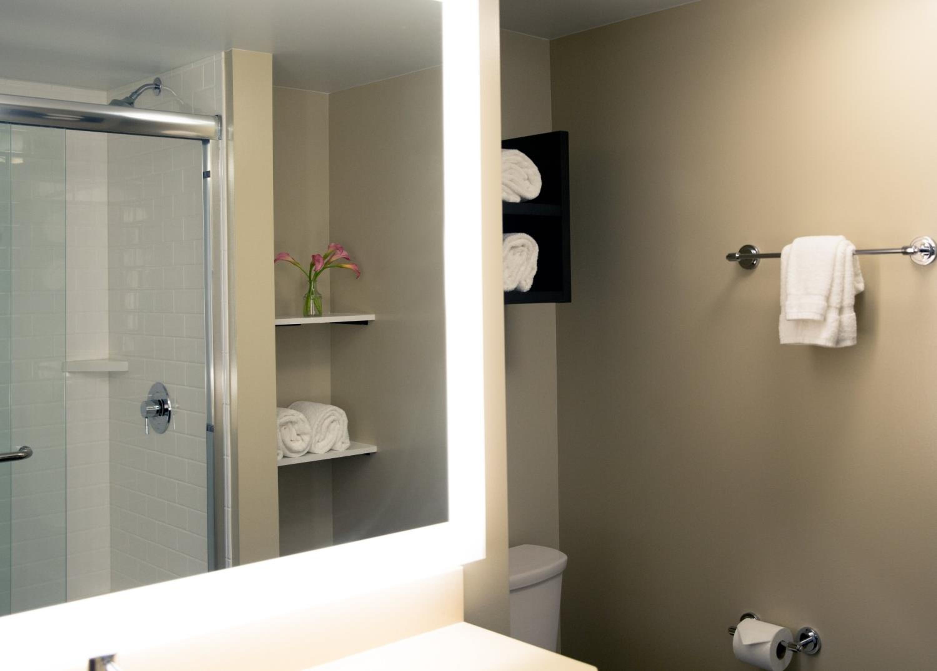 Studio Suite photo 2