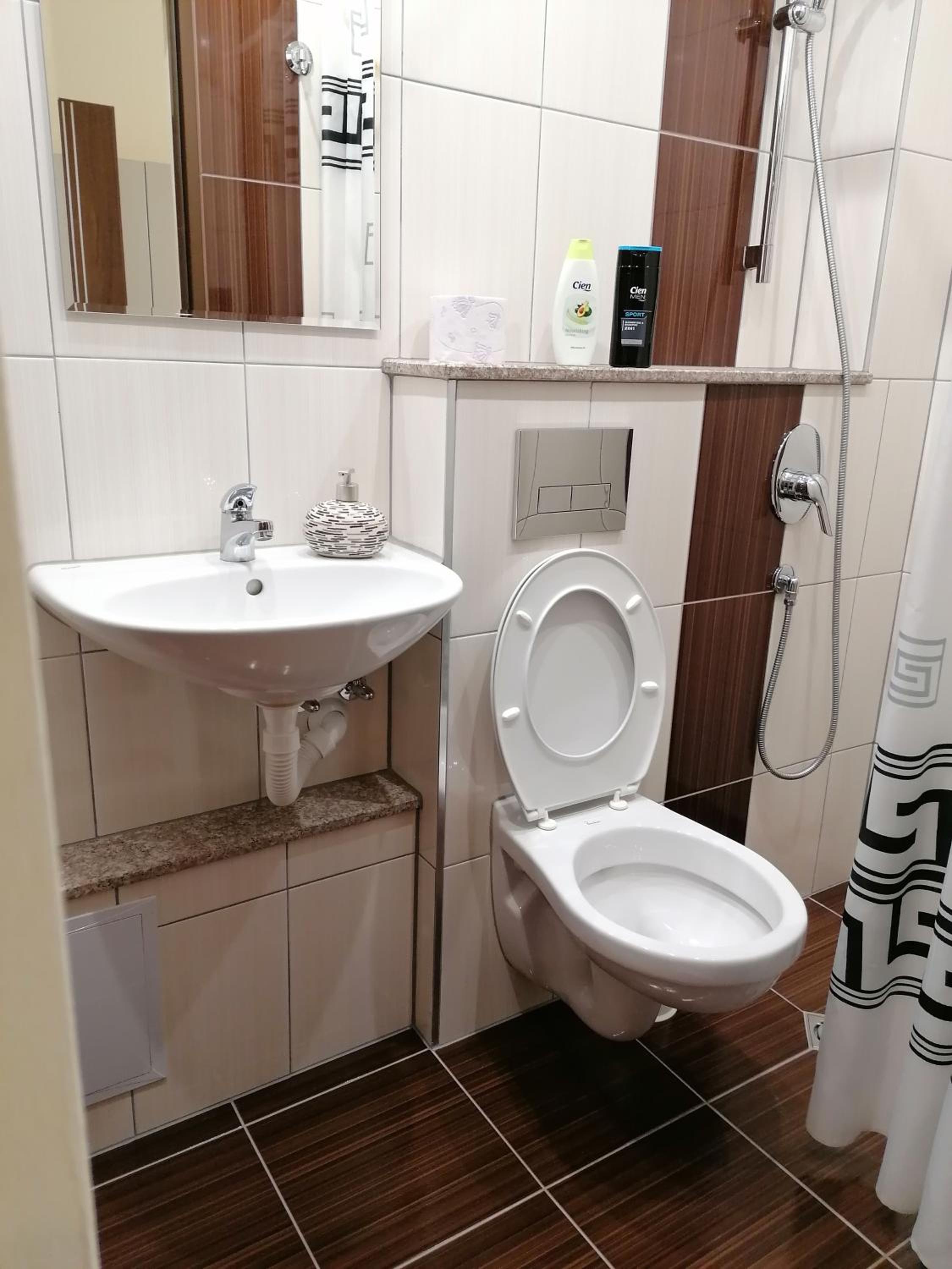 Double Room - Photo 37