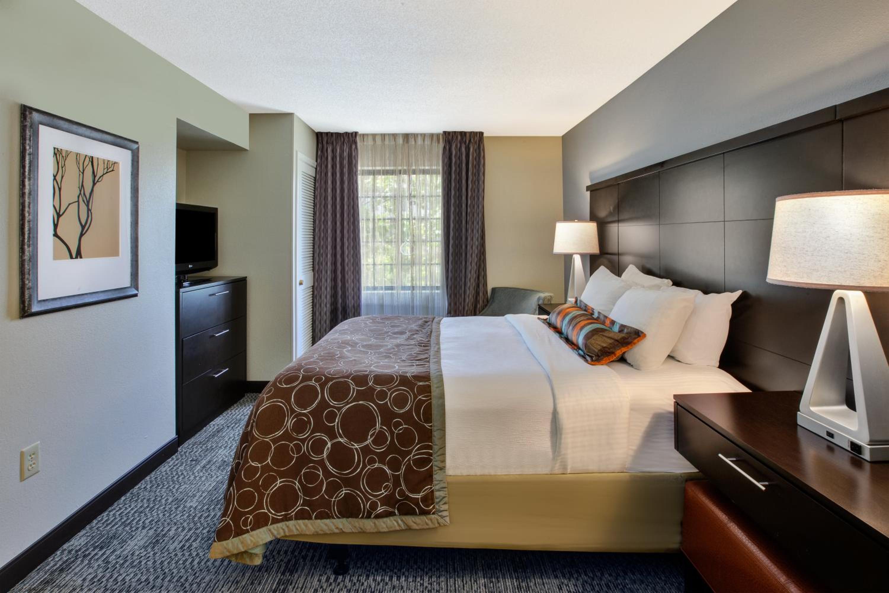 Standard Suite - Photo 1