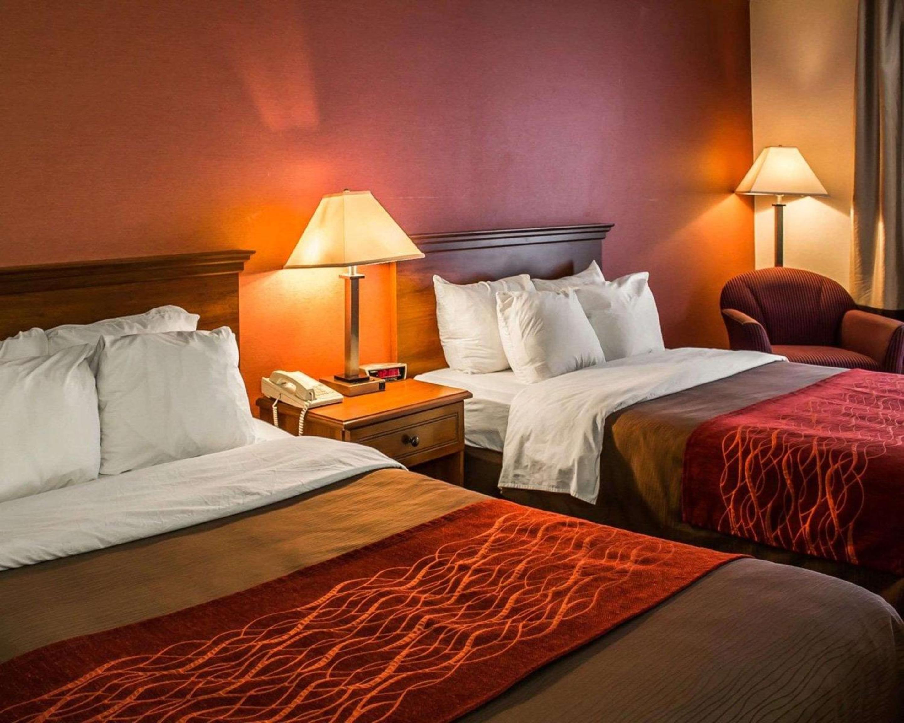 Double Room with Two Double Beds - Non-Smoking - Photo 1