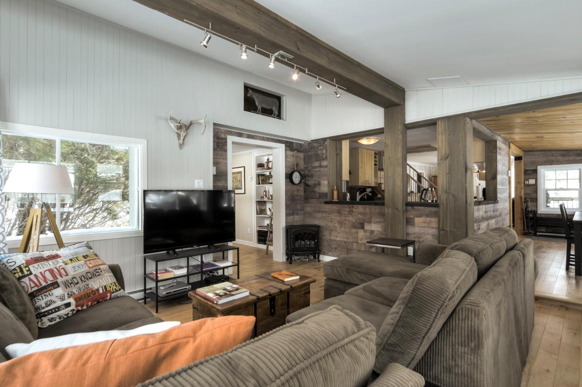 Three-Bedroom Chalet photo 1