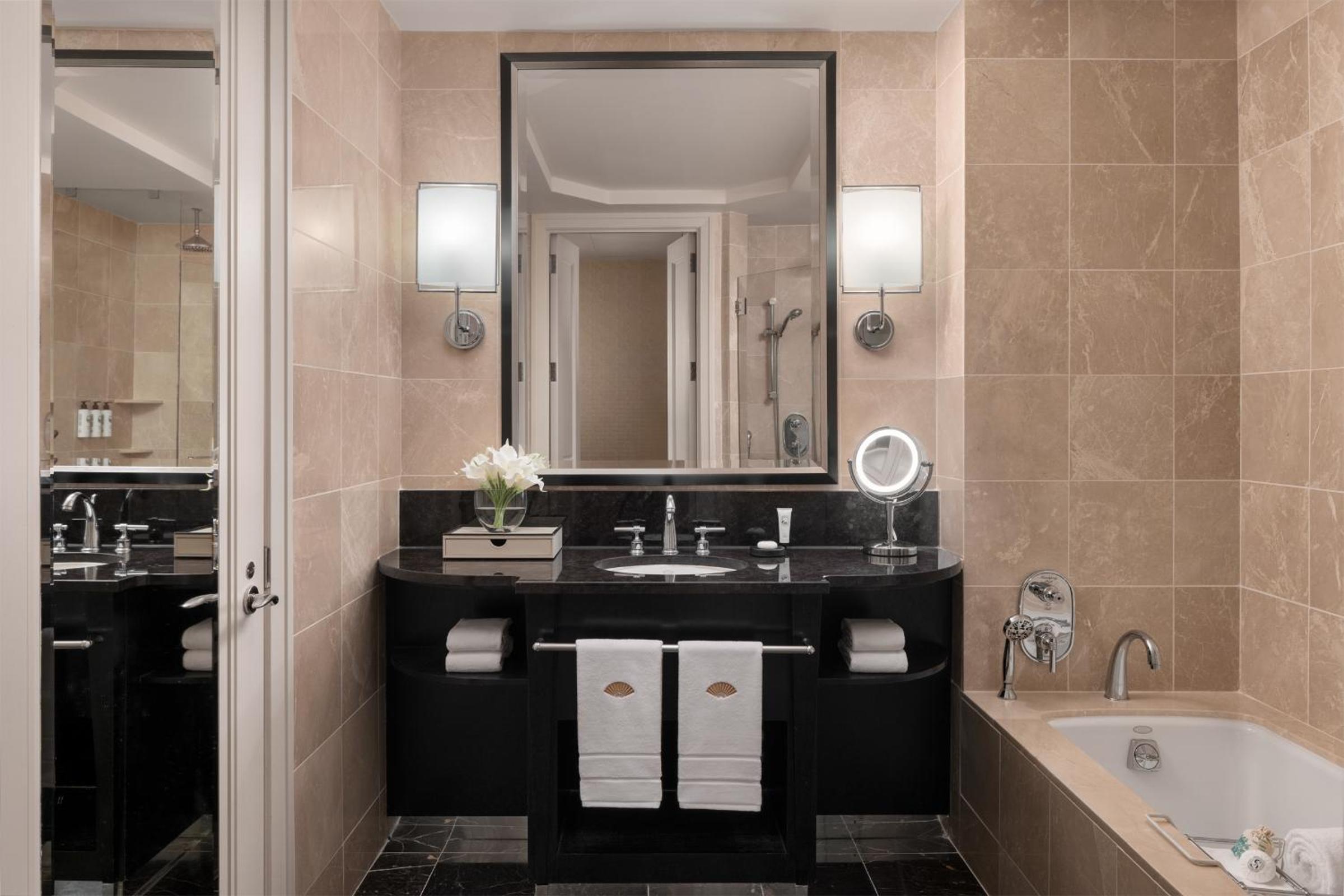 Two-Bedroom Hudson River View Suite