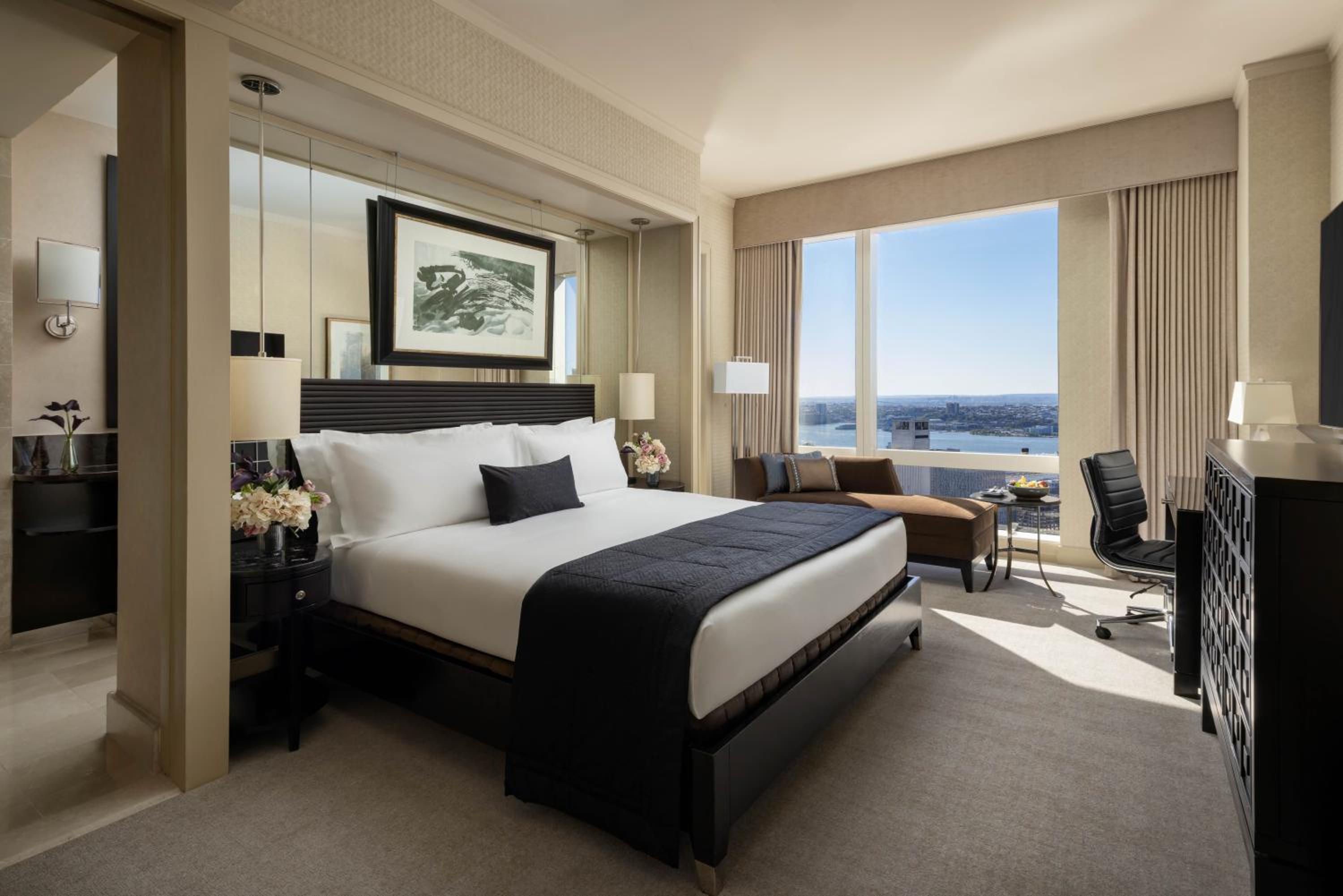 Connecting Hudson River View King Rooms