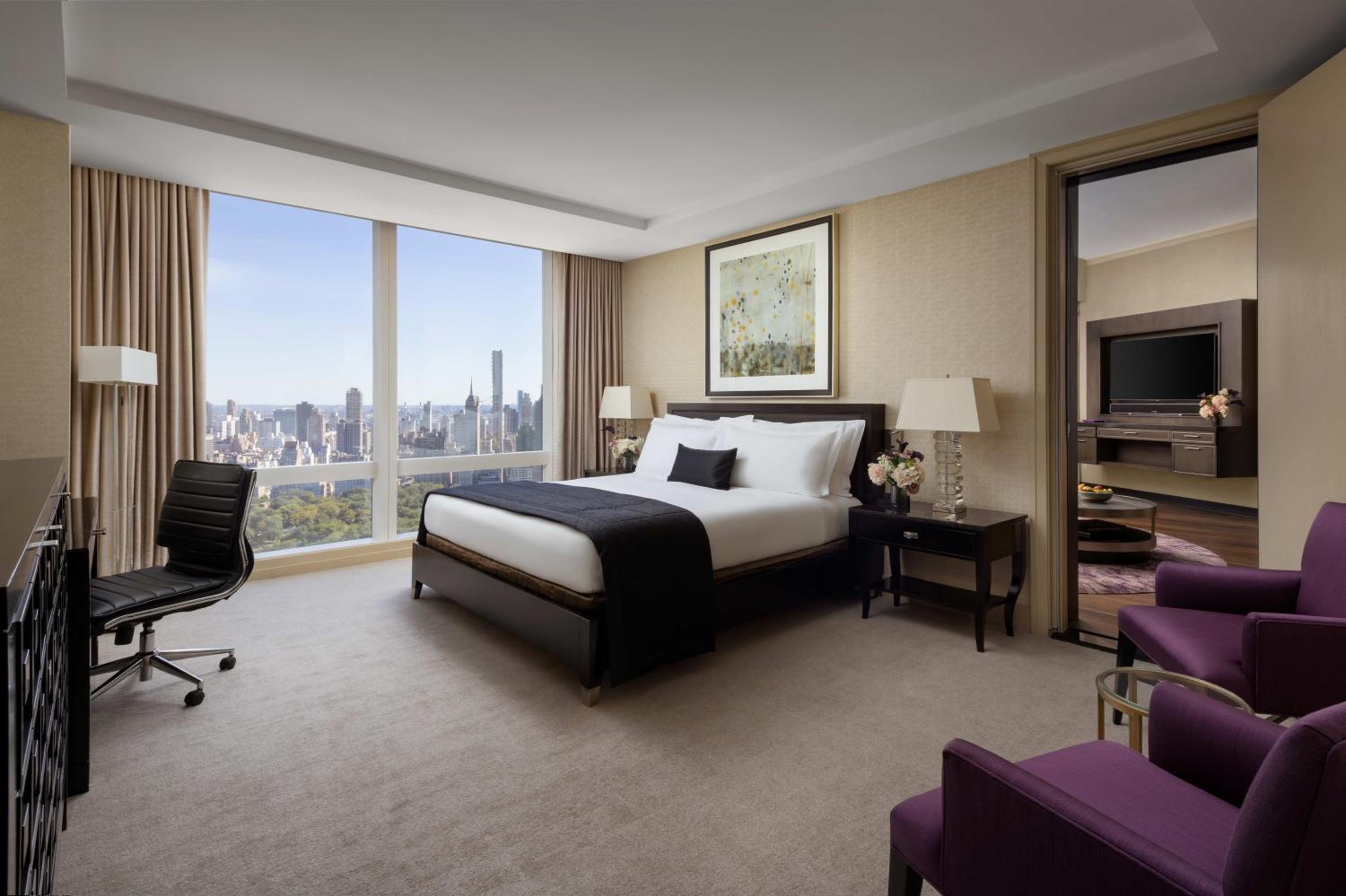 Three-Bedroom Central Park Suite thumbnail 5
