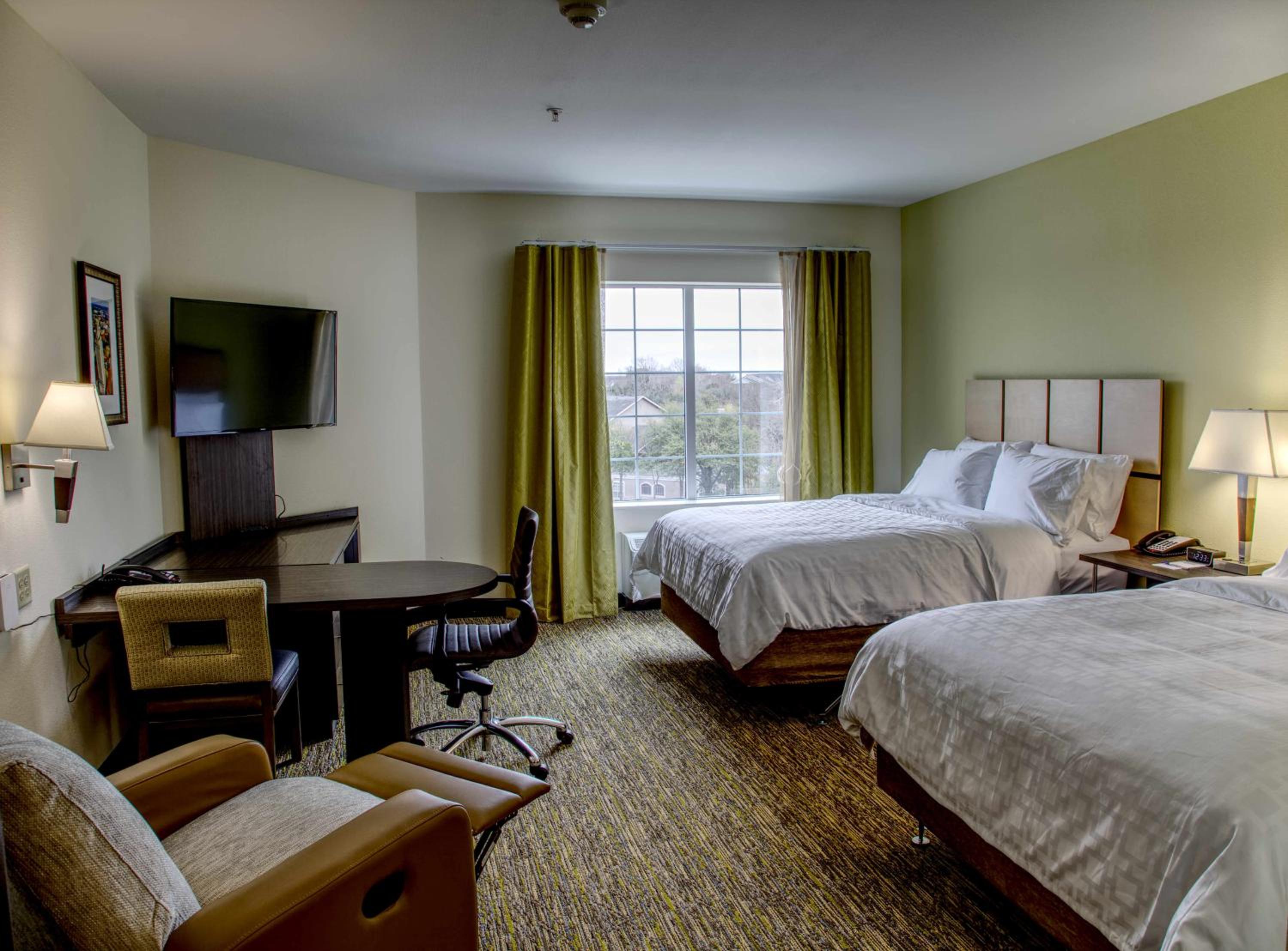 Queen Studio with Two Queen Beds - Hearing Accessible - Non-Smoking