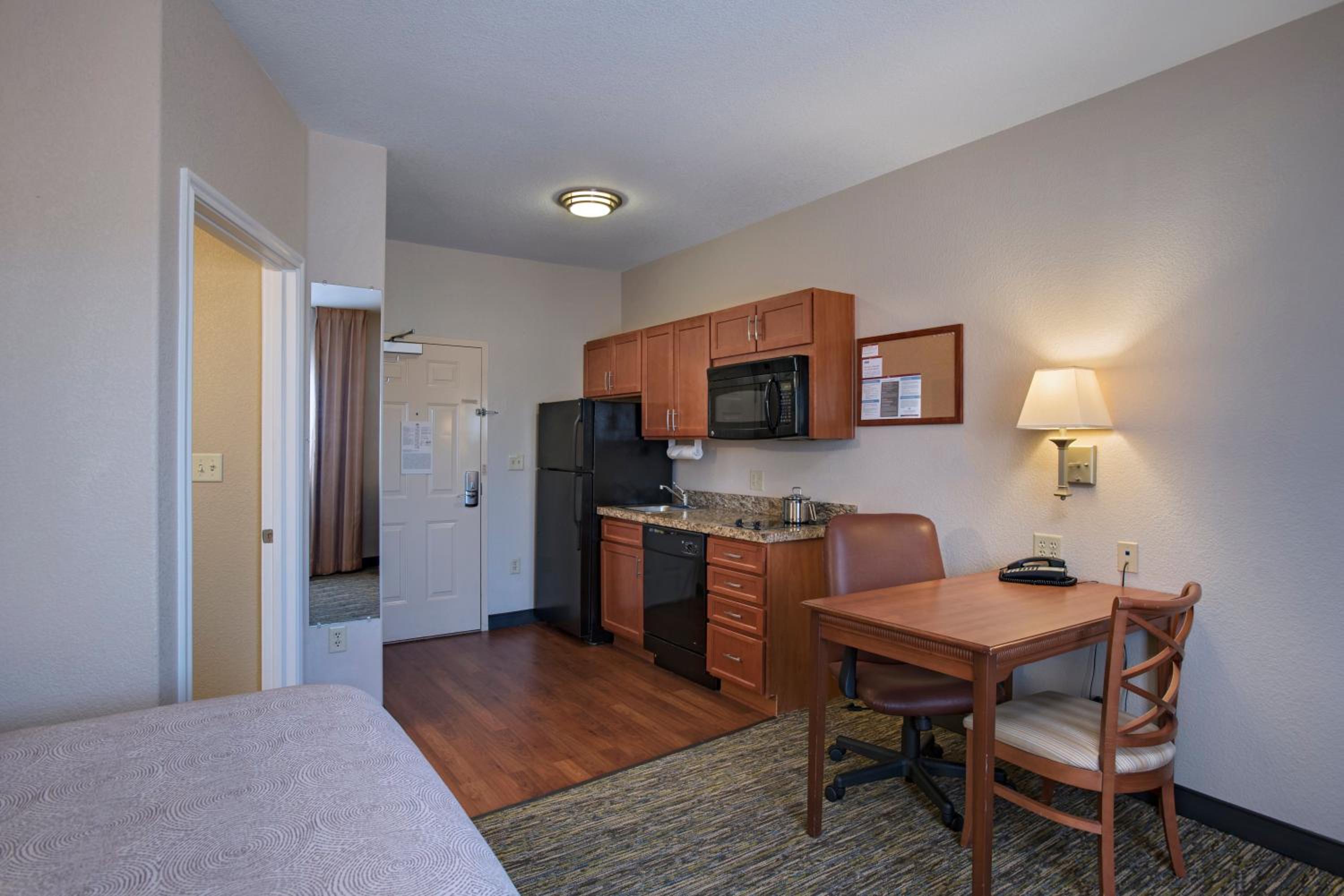 Queen Studio Suite