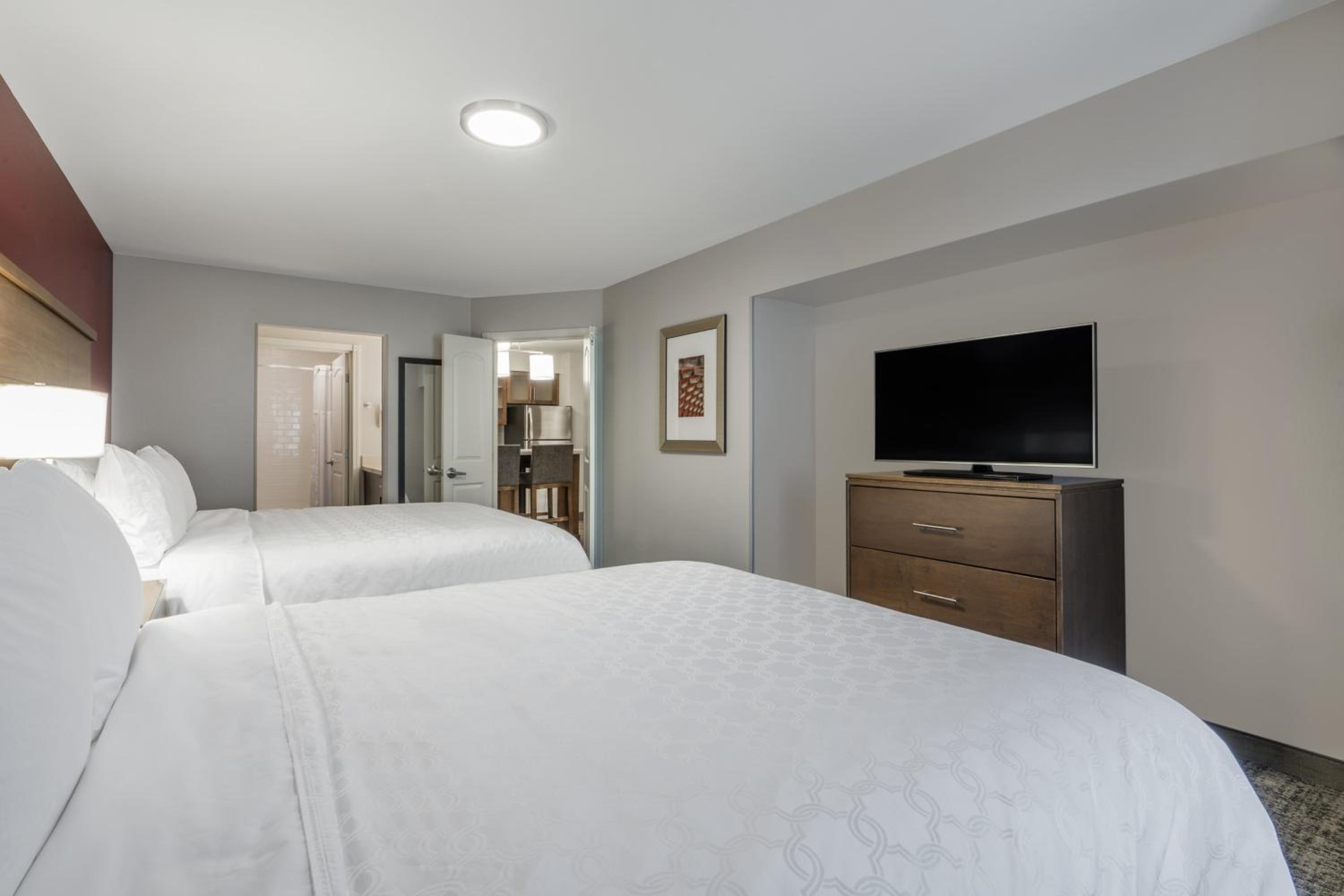 One-Bedroom Suite with Two Beds - Non-Smoking