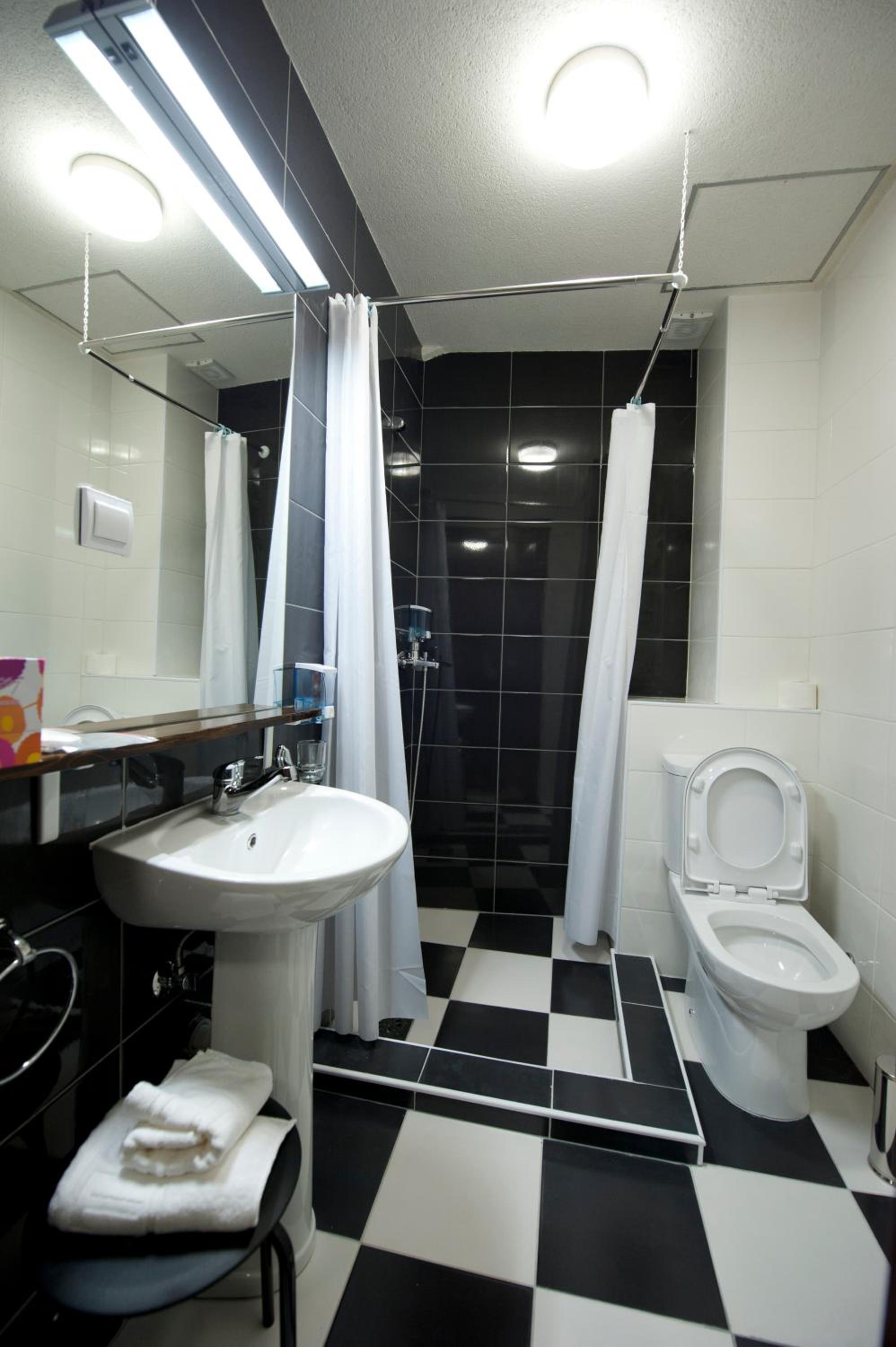 Double or Twin Room photo 3