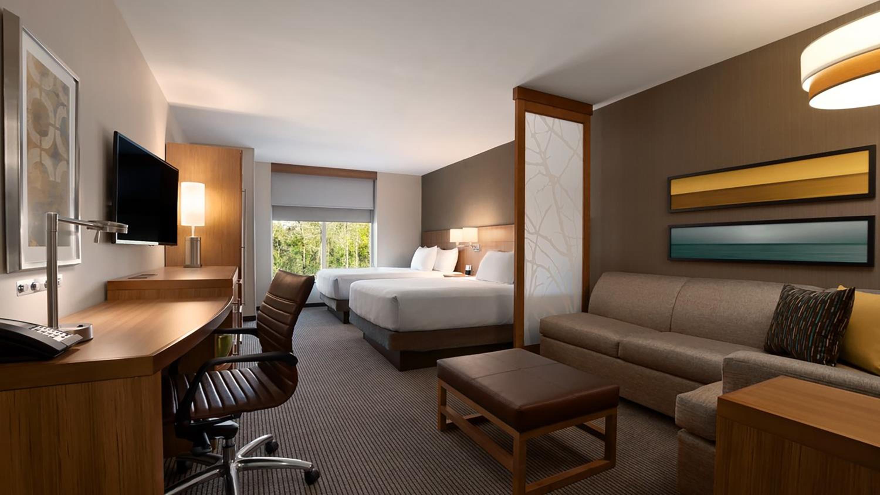 Queen Room with Two Queen Beds, Sofa Bed and Accessible Tub photo 3