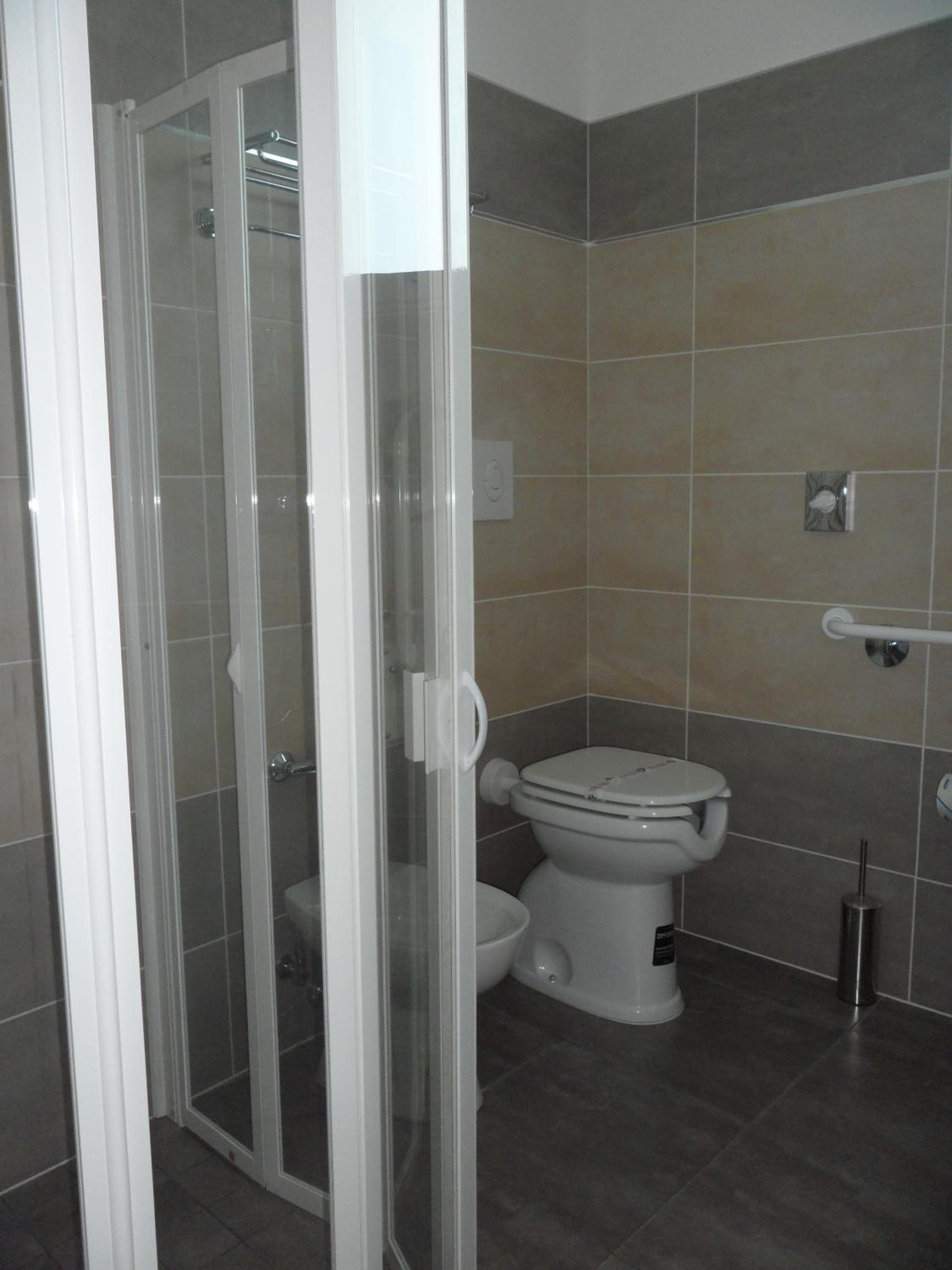 Quadruple Room - Photo 7