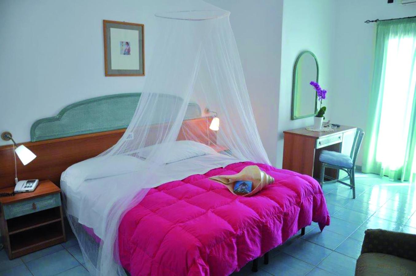 Double or Twin Room - Photo 1