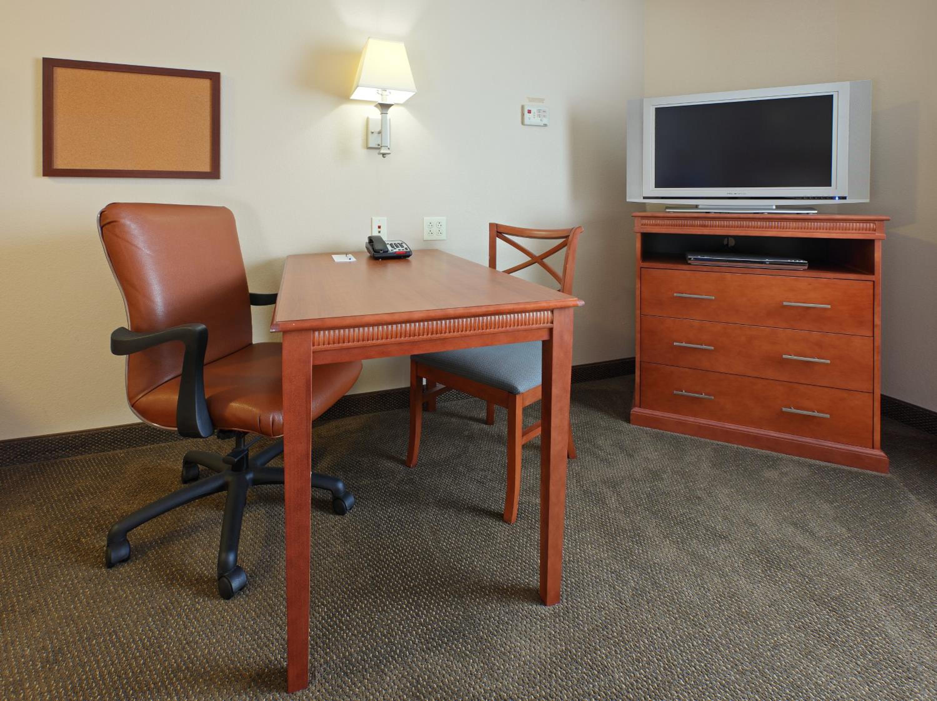 King Studio Suite - Photo 2