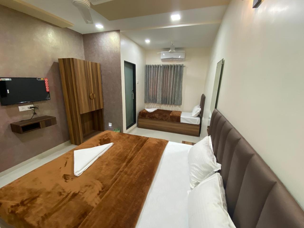 Executive Triple Room