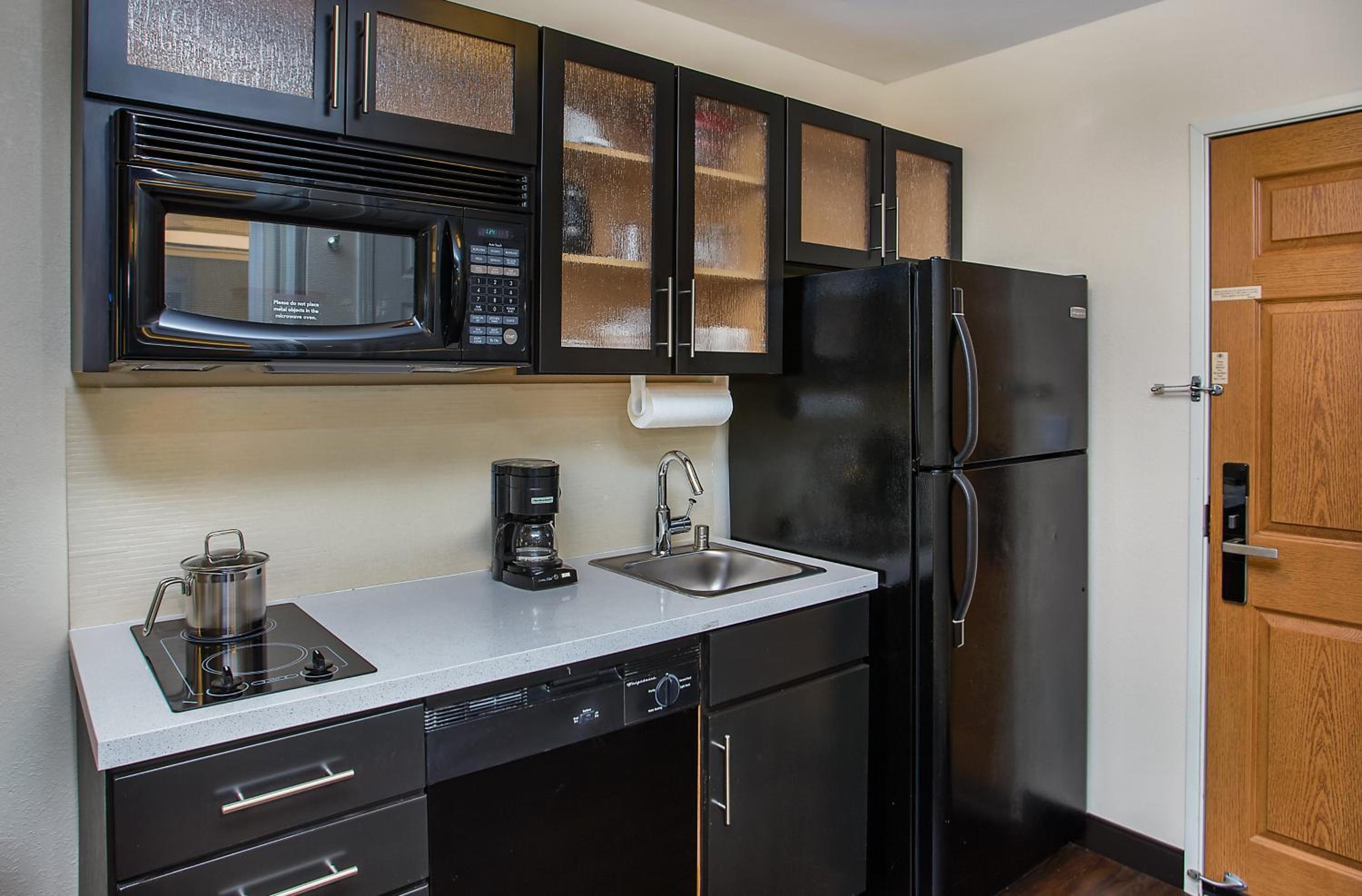 Studio Suite - Photo 3