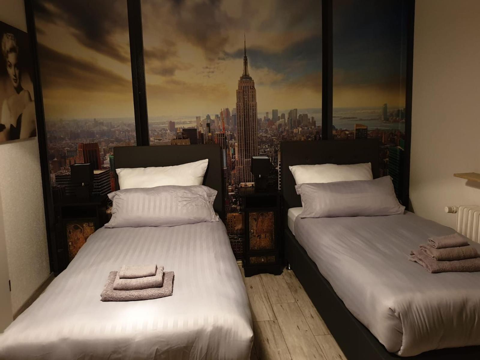 Double Room with Private Bathroom photo 2