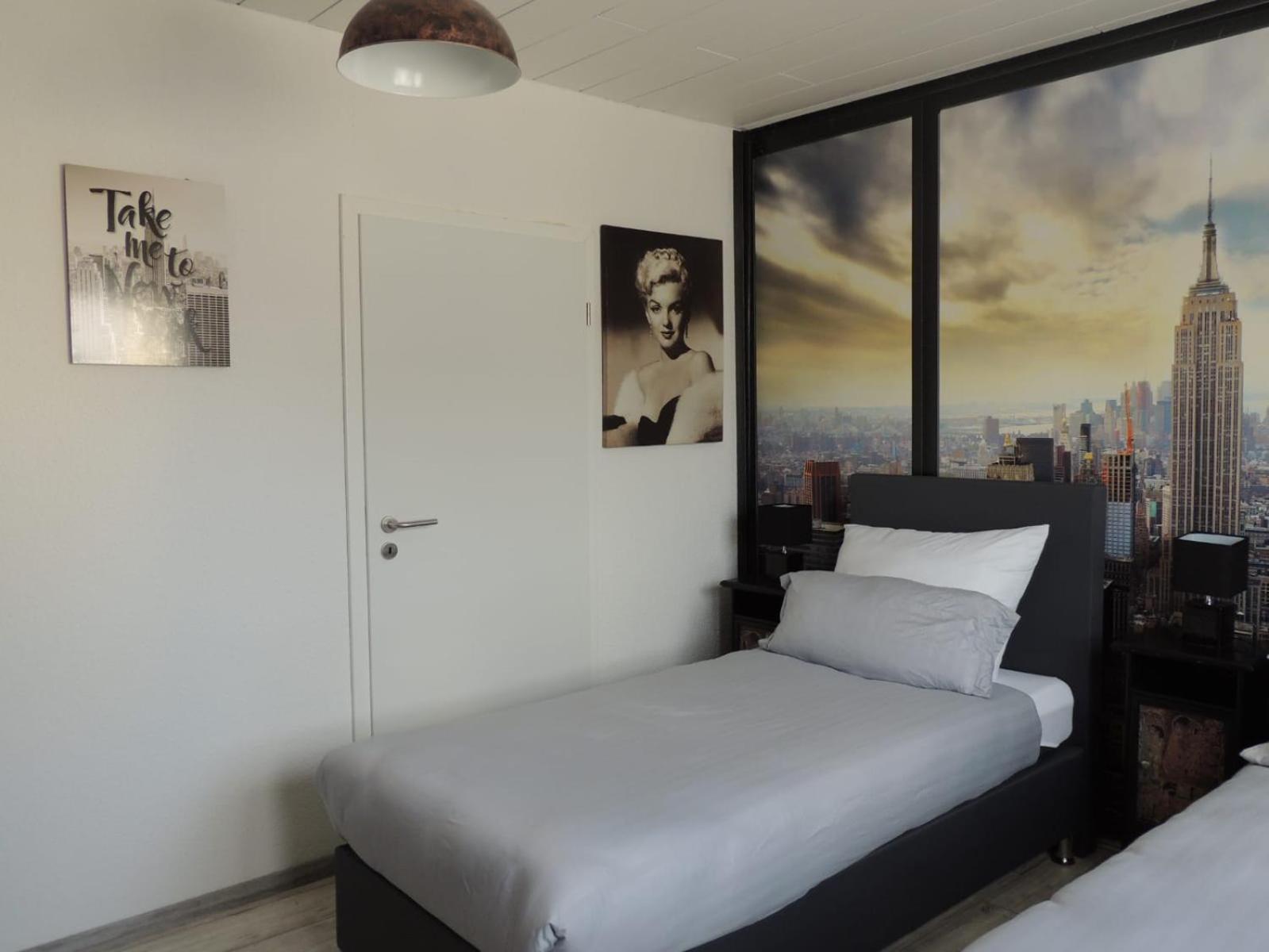 Double Room with Private Bathroom photo 3