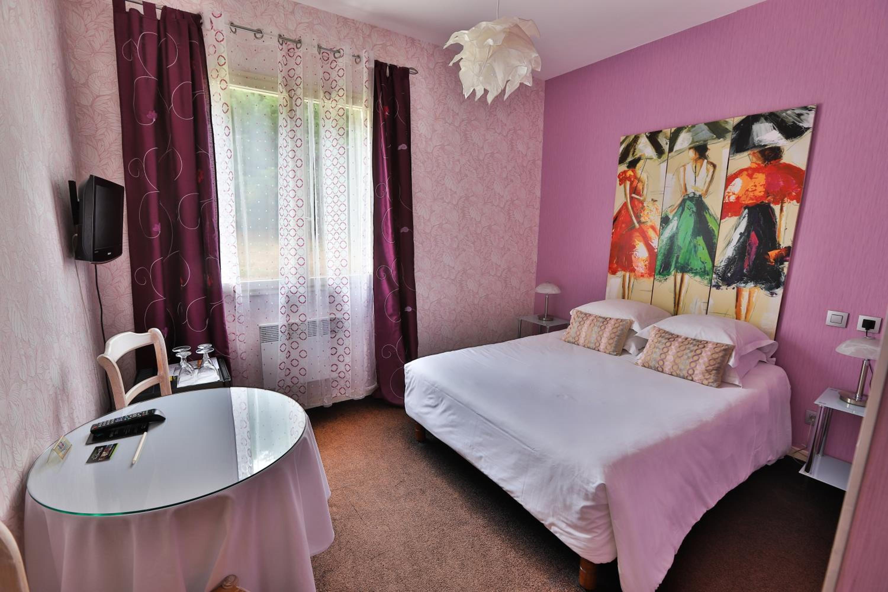 Standard Double Room photo 2